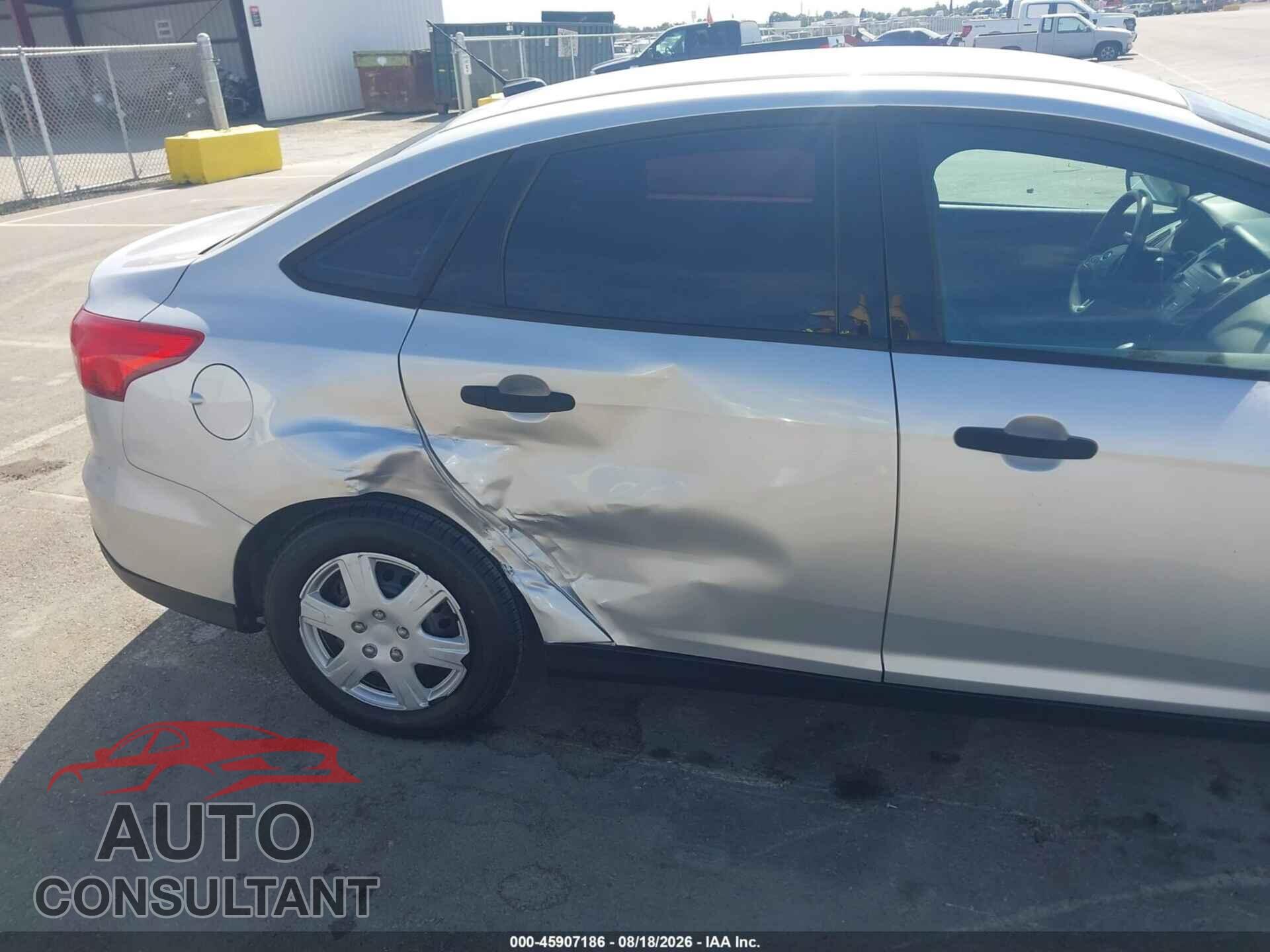 FORD FOCUS 2016 - 1FADP3E29GL276233
