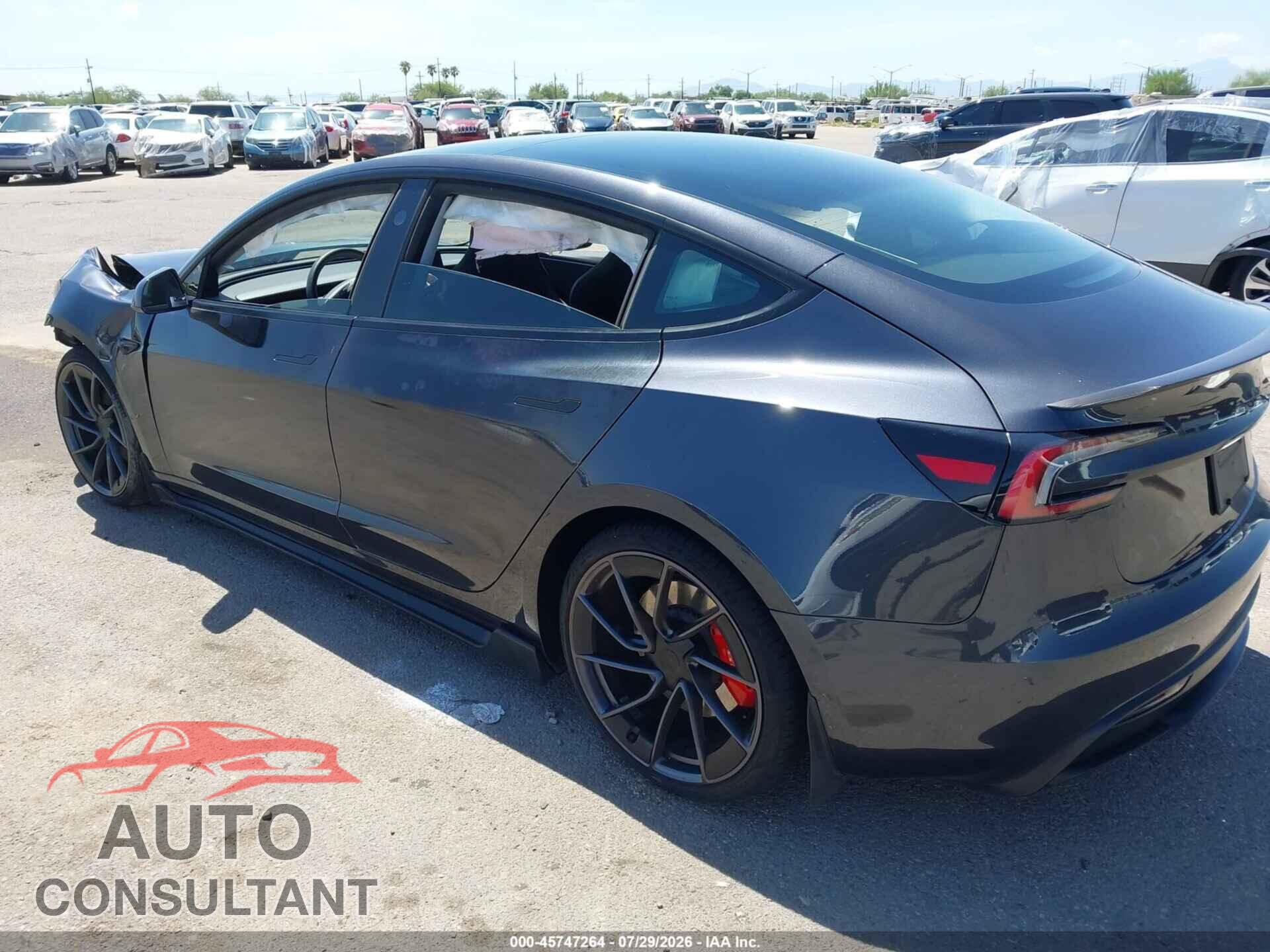 TESLA MODEL 3 2024 - 5YJ3E1ET4RF826601
