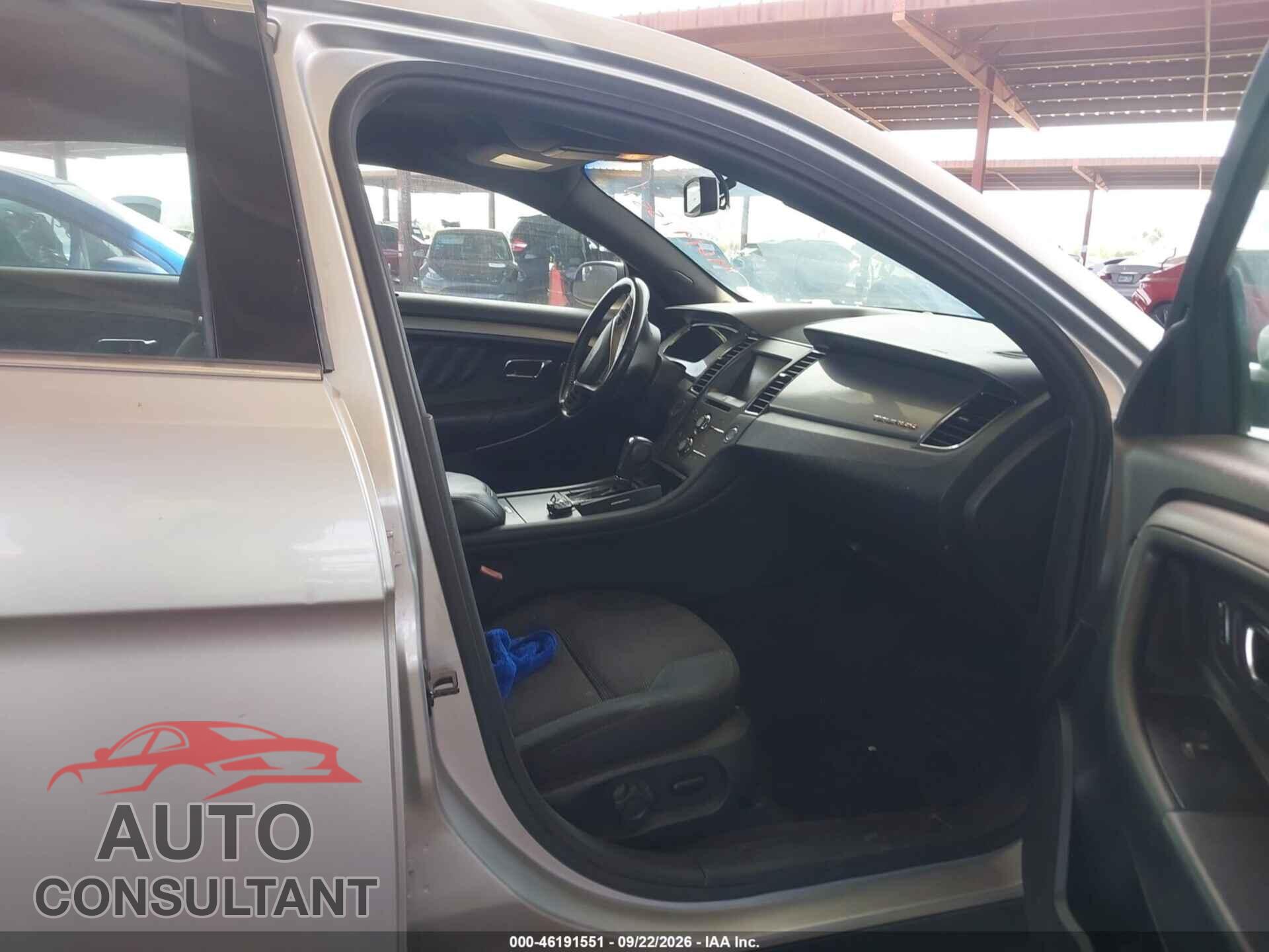 FORD TAURUS 2013 - 1FAHP2E81DG117193