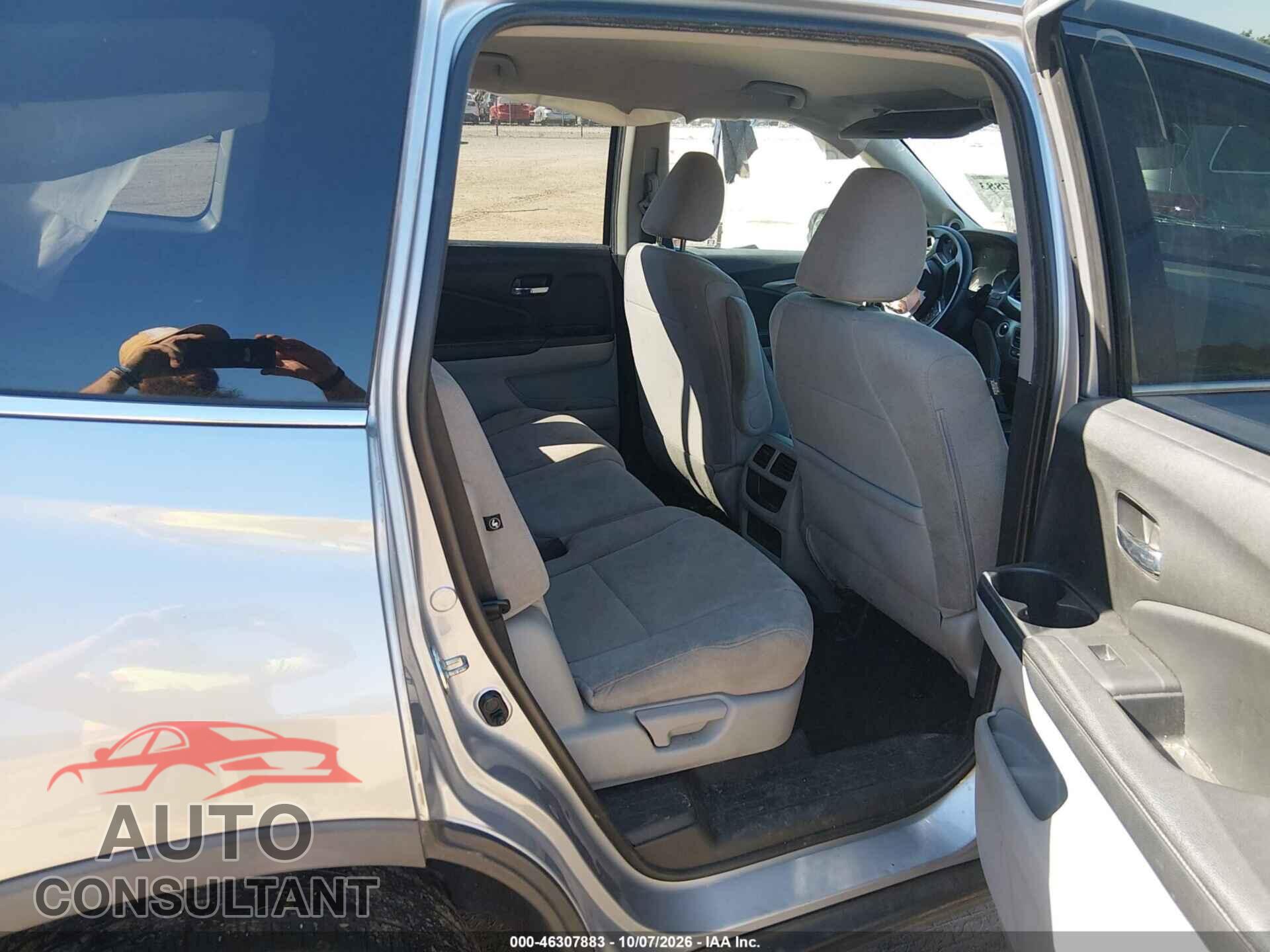 HONDA PILOT 2019 - 5FNYF5H16KB024111