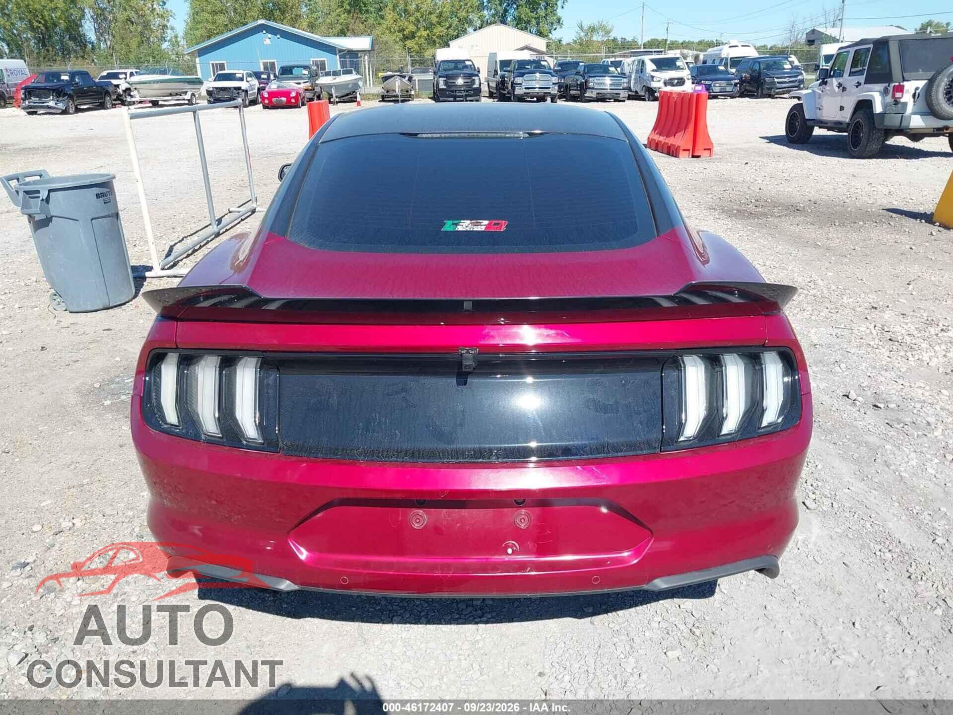 FORD MUSTANG 2018 - 1FA6P8CF6J5165405