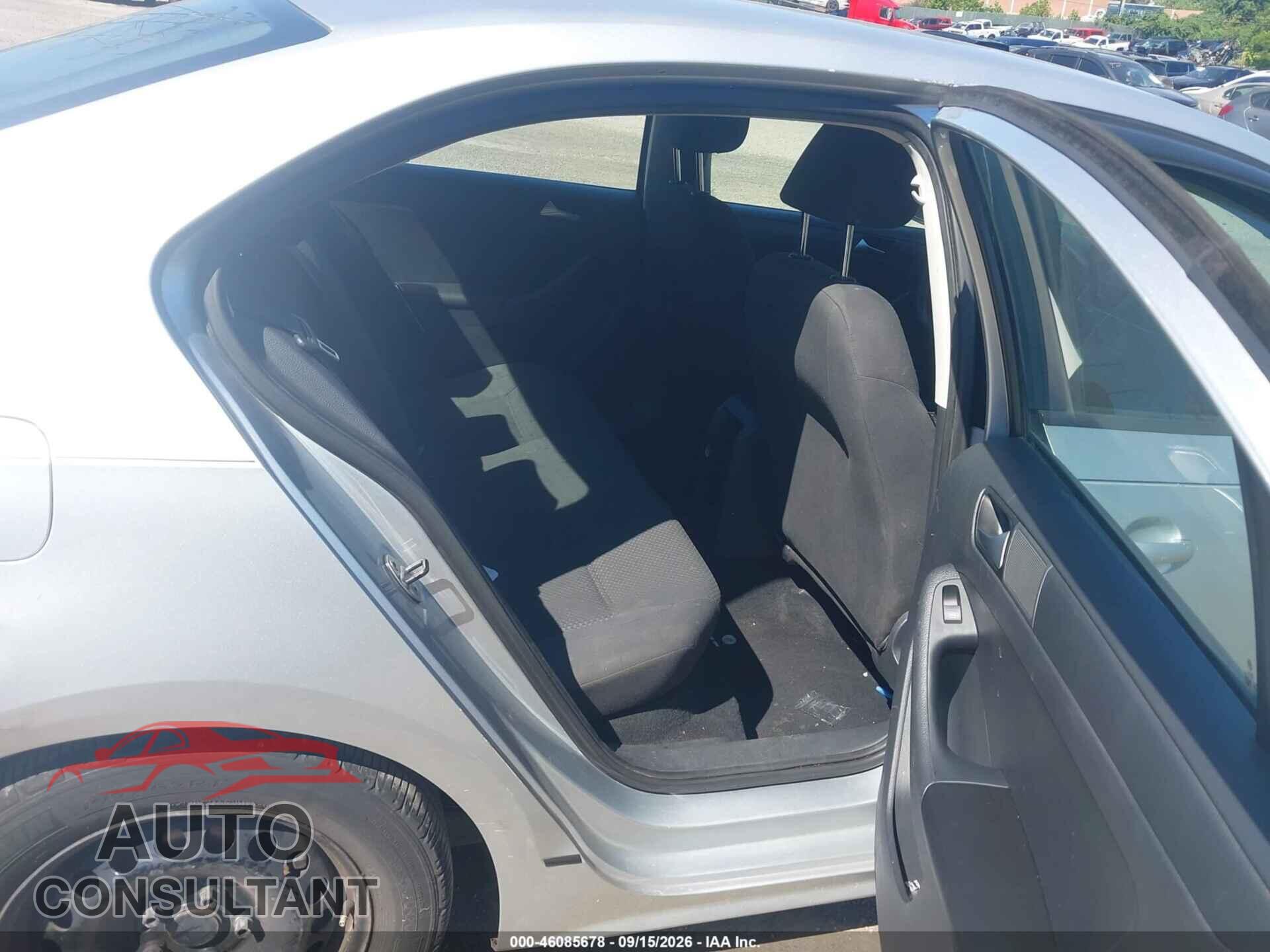 VOLKSWAGEN JETTA 2014 - 3VW2K7AJ9EM242225