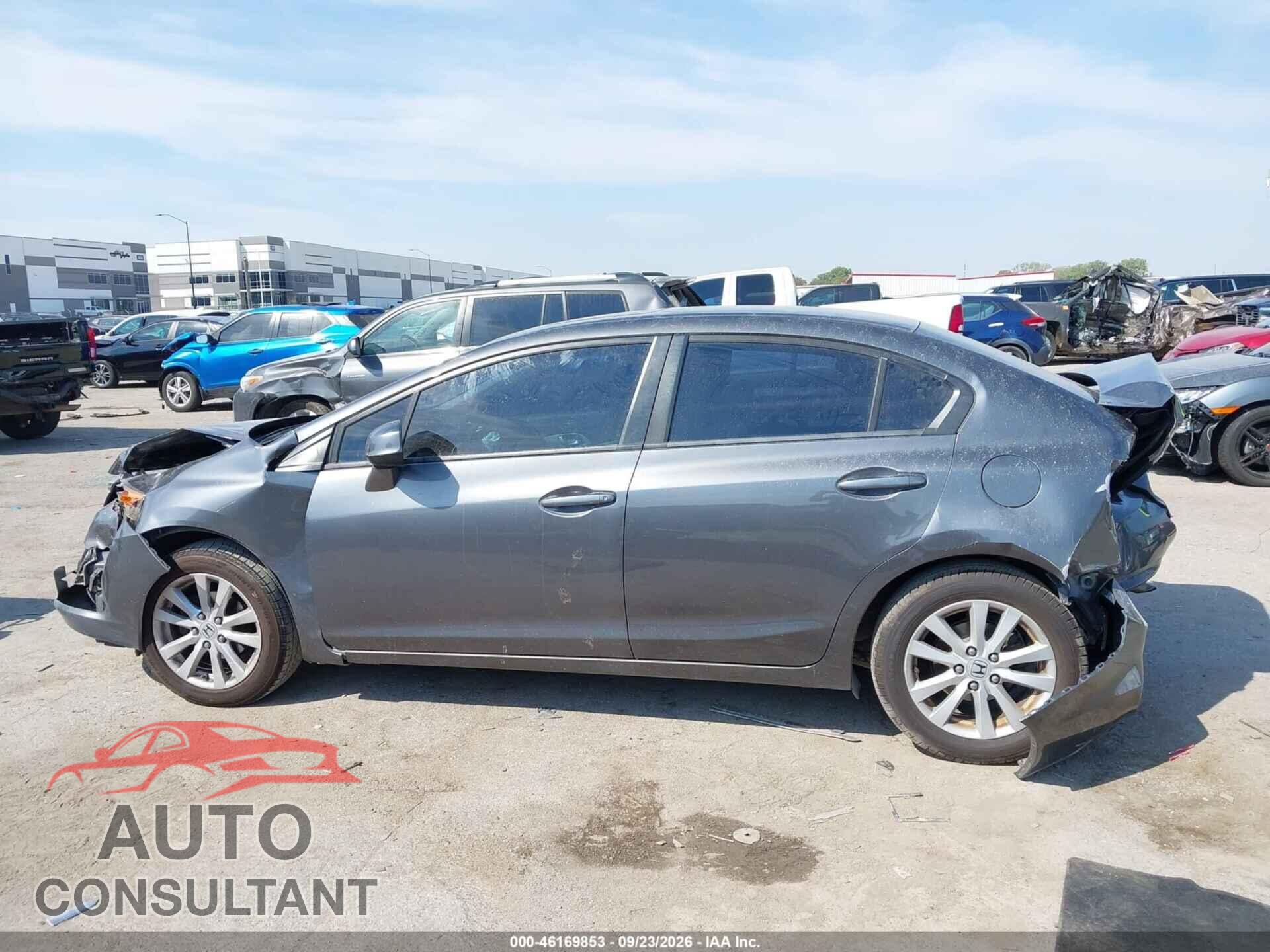 HONDA CIVIC 2012 - 19XFB2F98CE047682