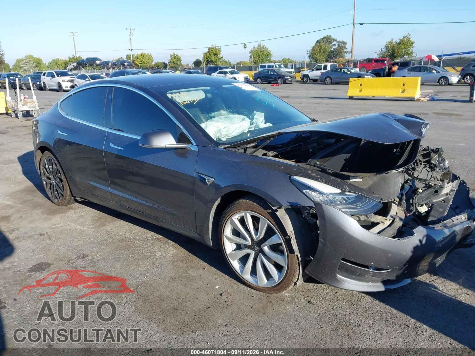 TESLA MODEL 3 2018 - 5YJ3E1EB7JF068815