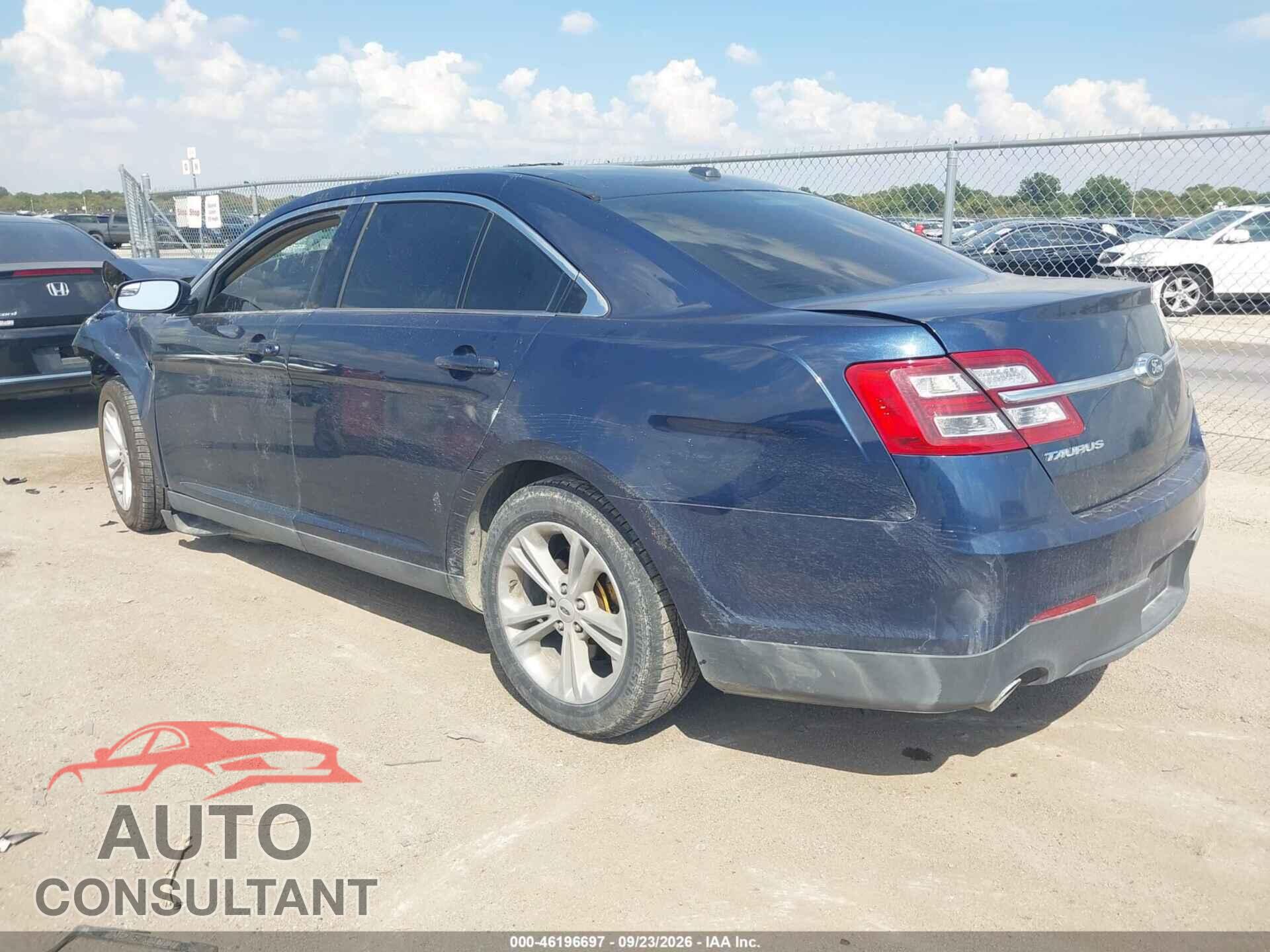 FORD TAURUS 2017 - 1FAHP2D85HG137776