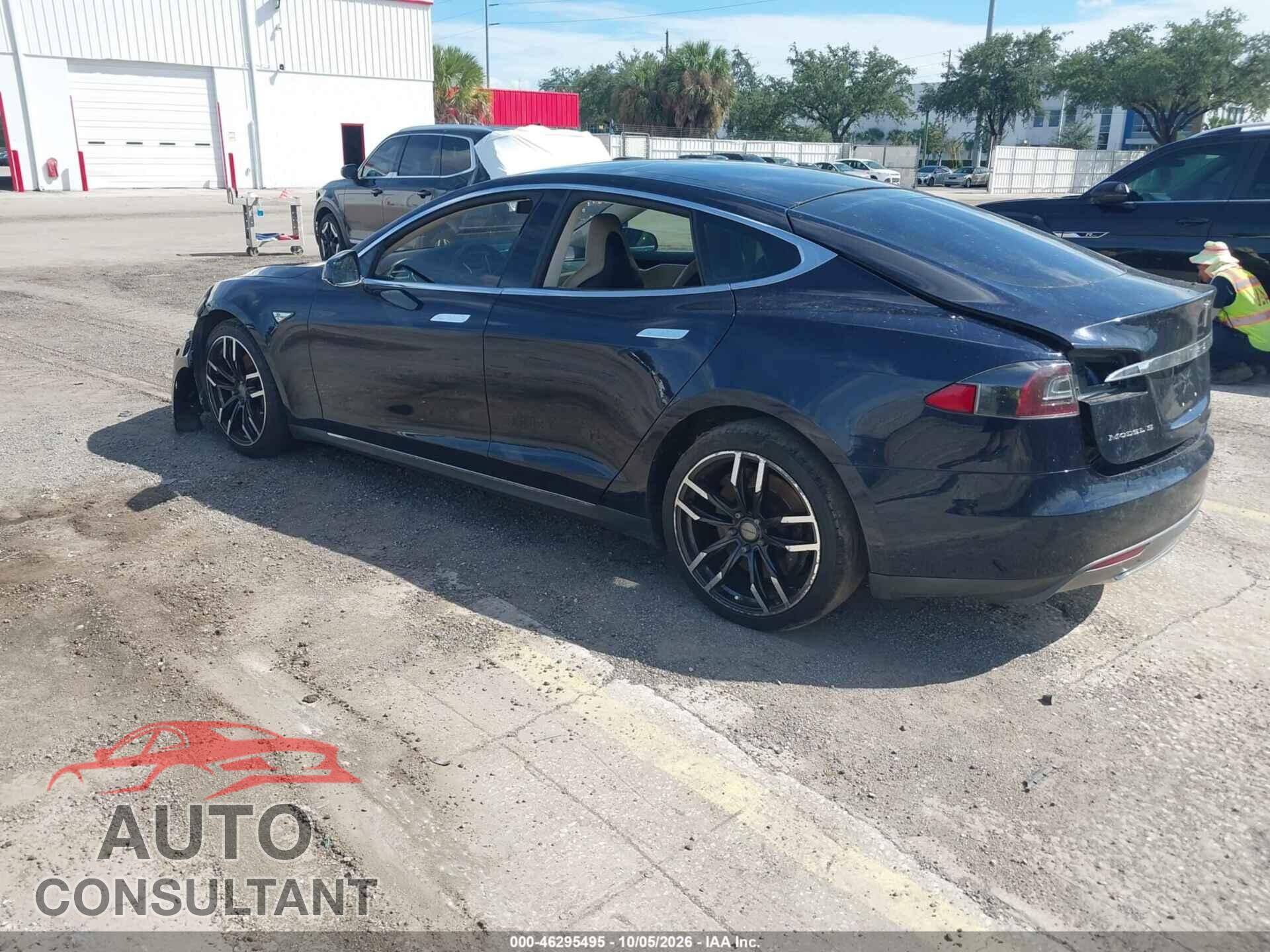 TESLA MODEL S 2014 - 5YJSA1H16EFP35311