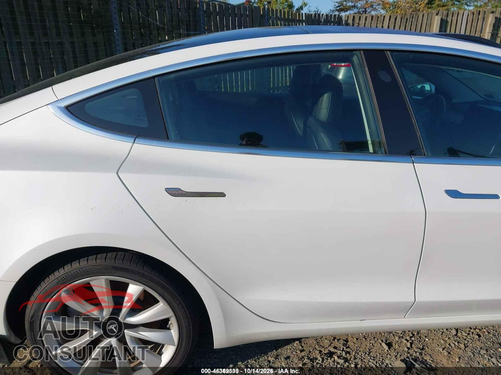 TESLA MODEL 3 2018 - 5YJ3E1EB5JF122063