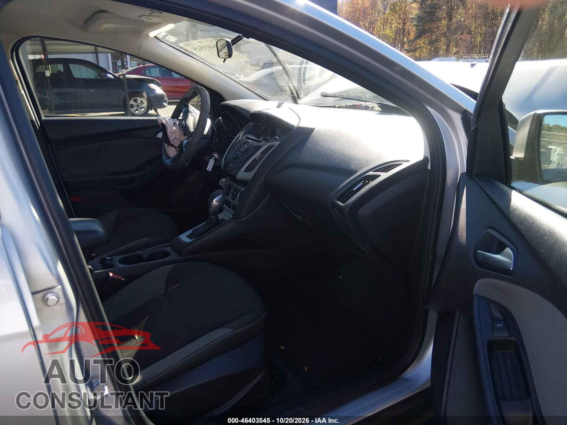 FORD FOCUS 2014 - 1FADP3K28EL395201