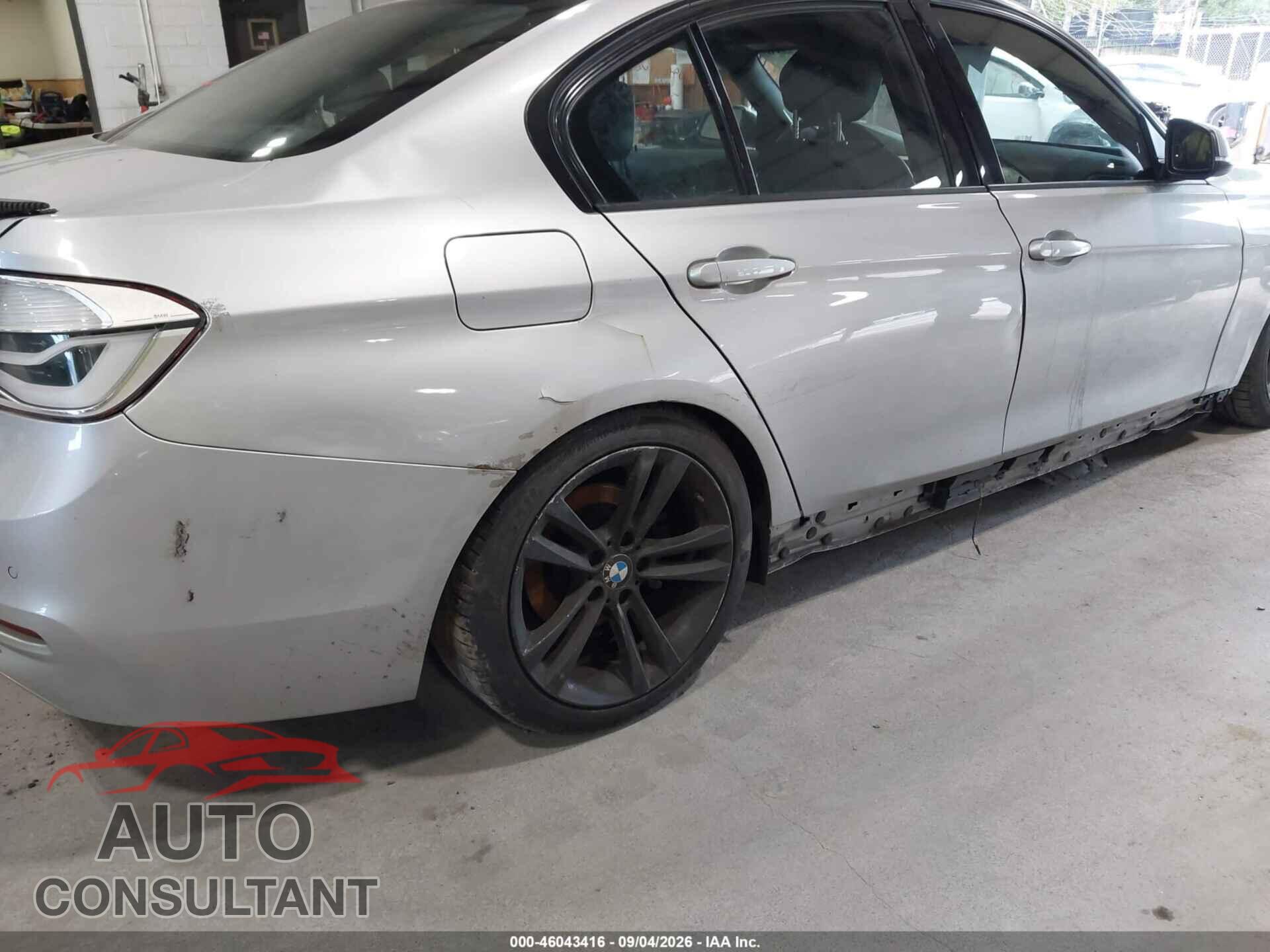 BMW 328I 2016 - WBA8E3G54GNU04324