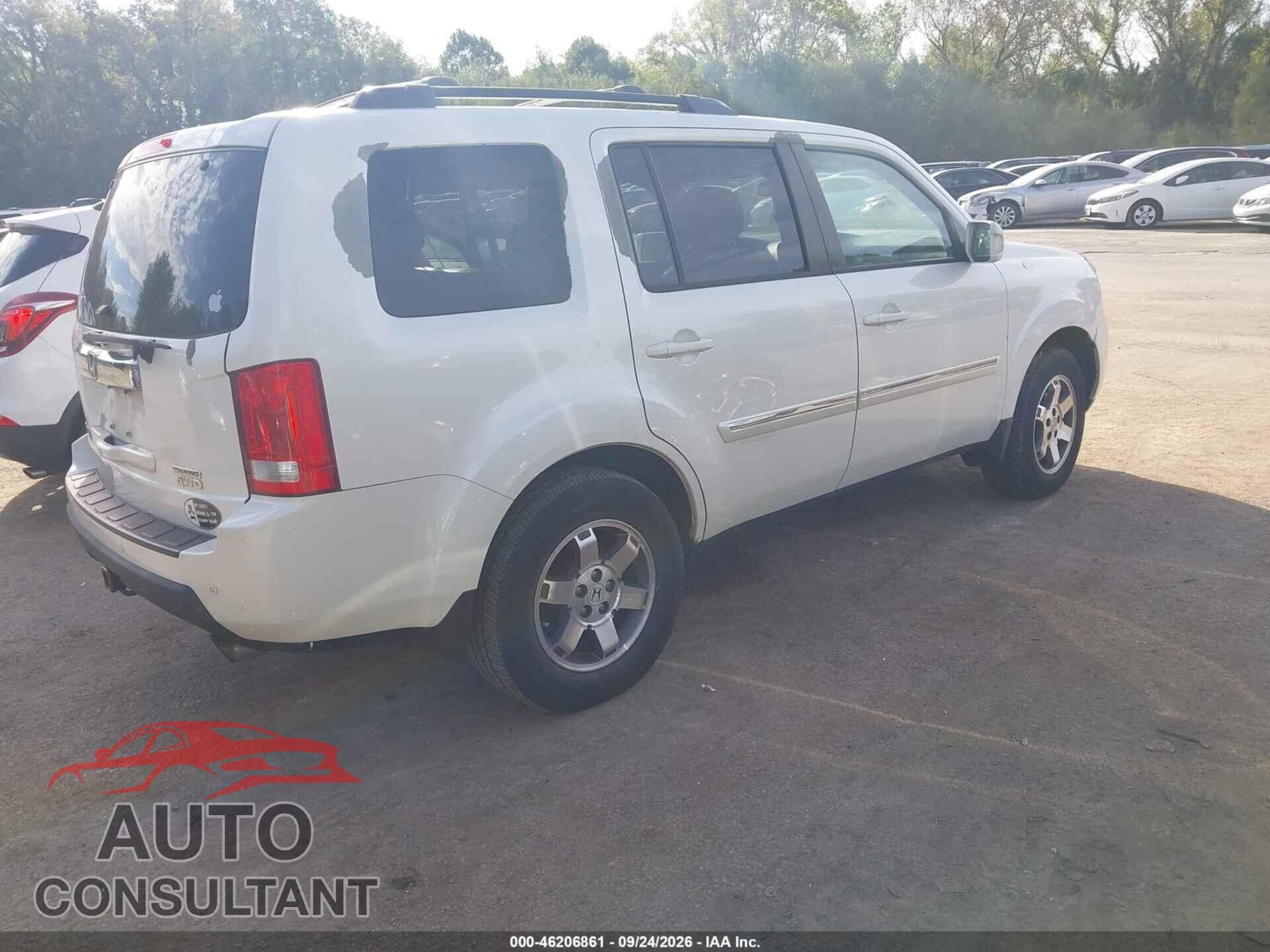 HONDA PILOT 2011 - 5FNYF4H90BB074311