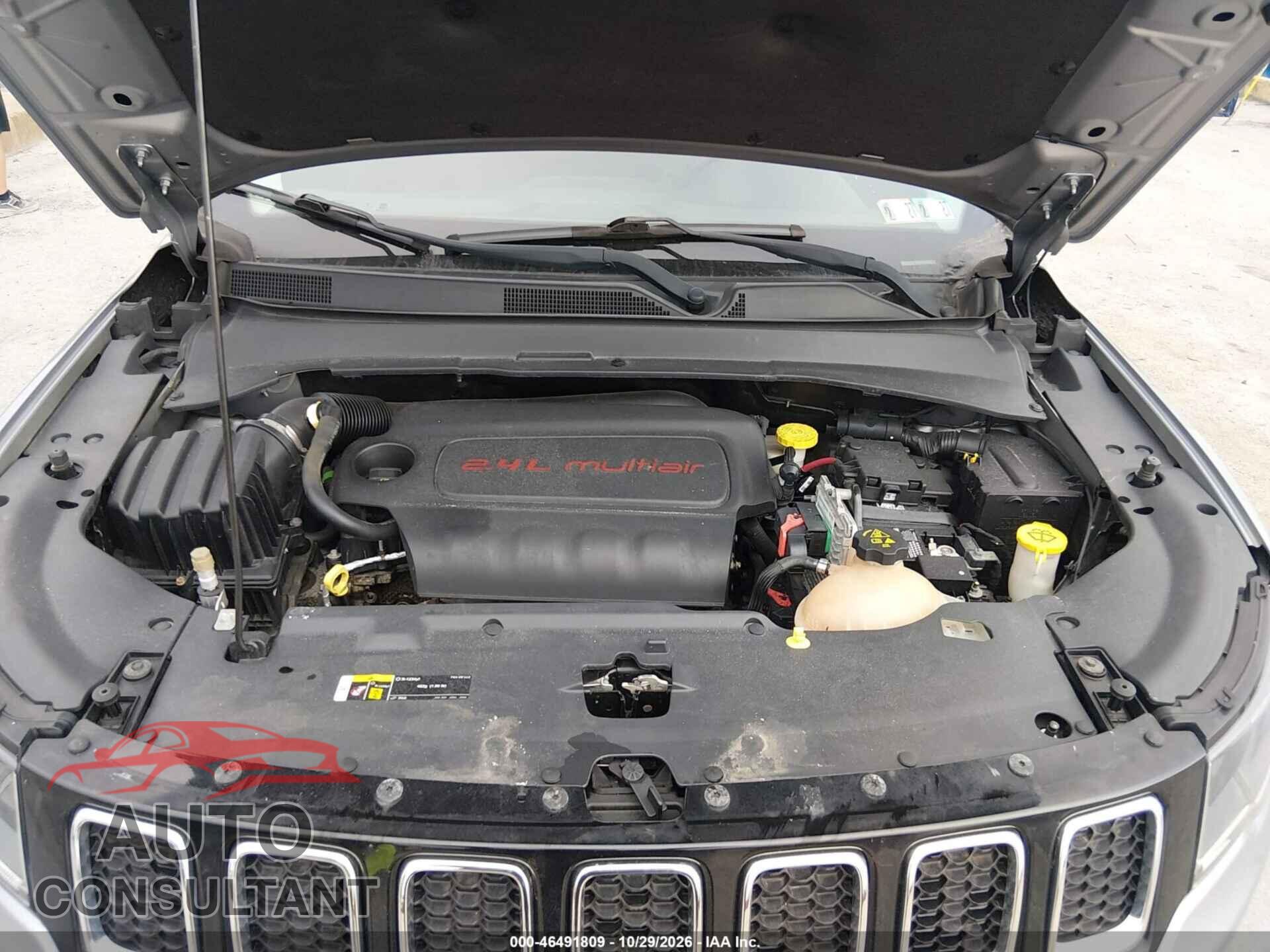 JEEP COMPASS 2018 - 3C4NJDBB7JT258870