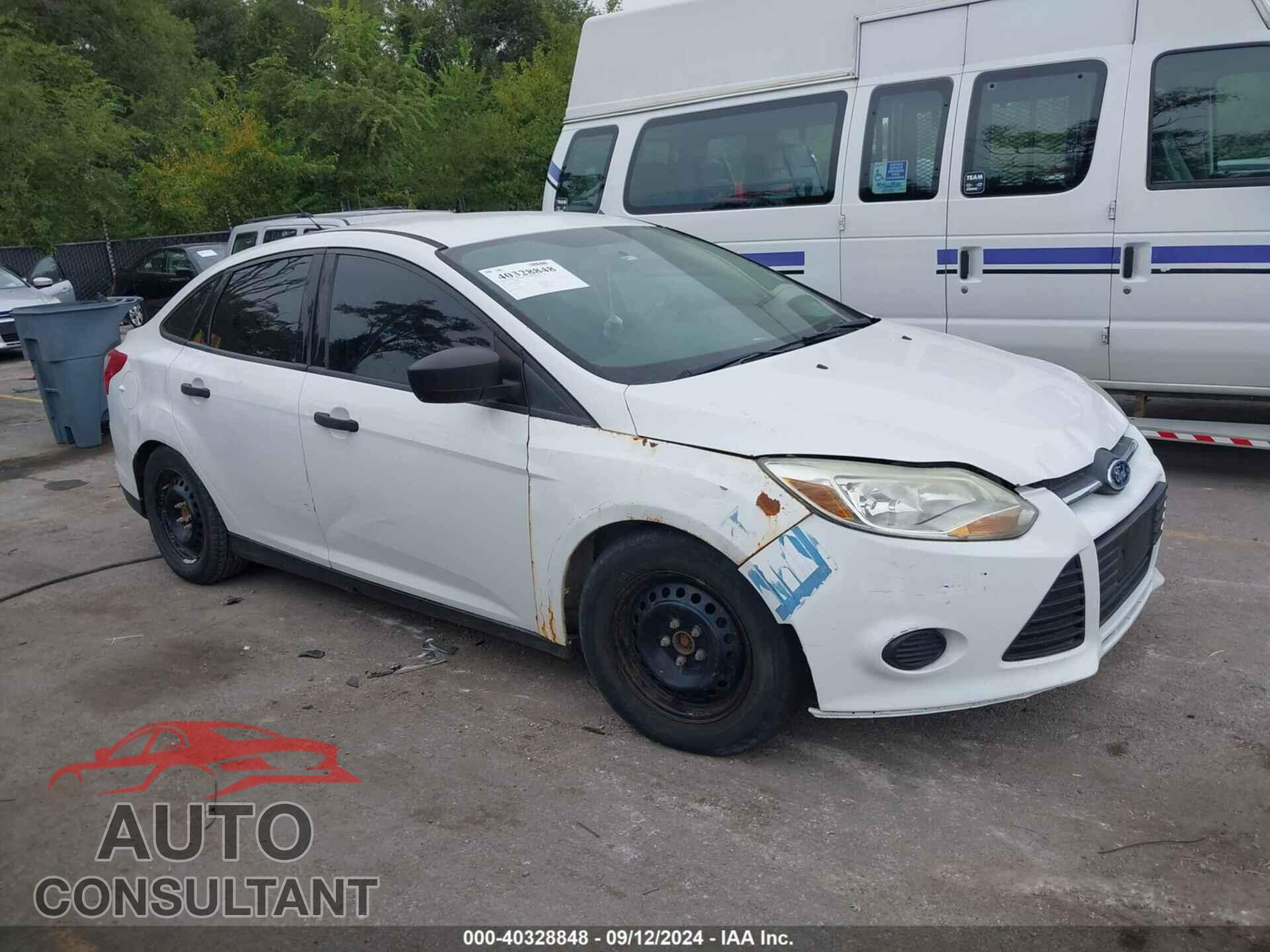 FORD FOCUS 2014 - 1FADP3E24EL224067