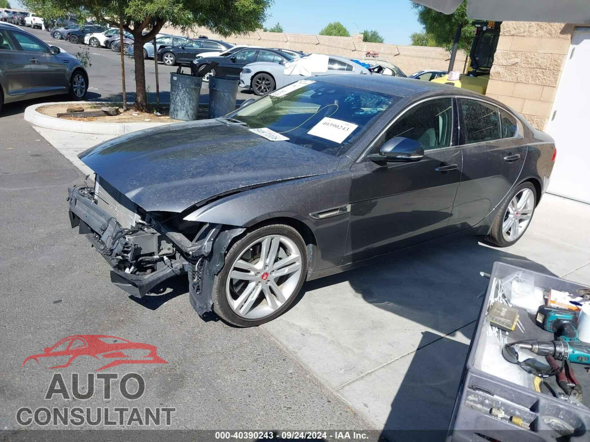 JAGUAR XE 2017 - SAJAE4BV2HA958196