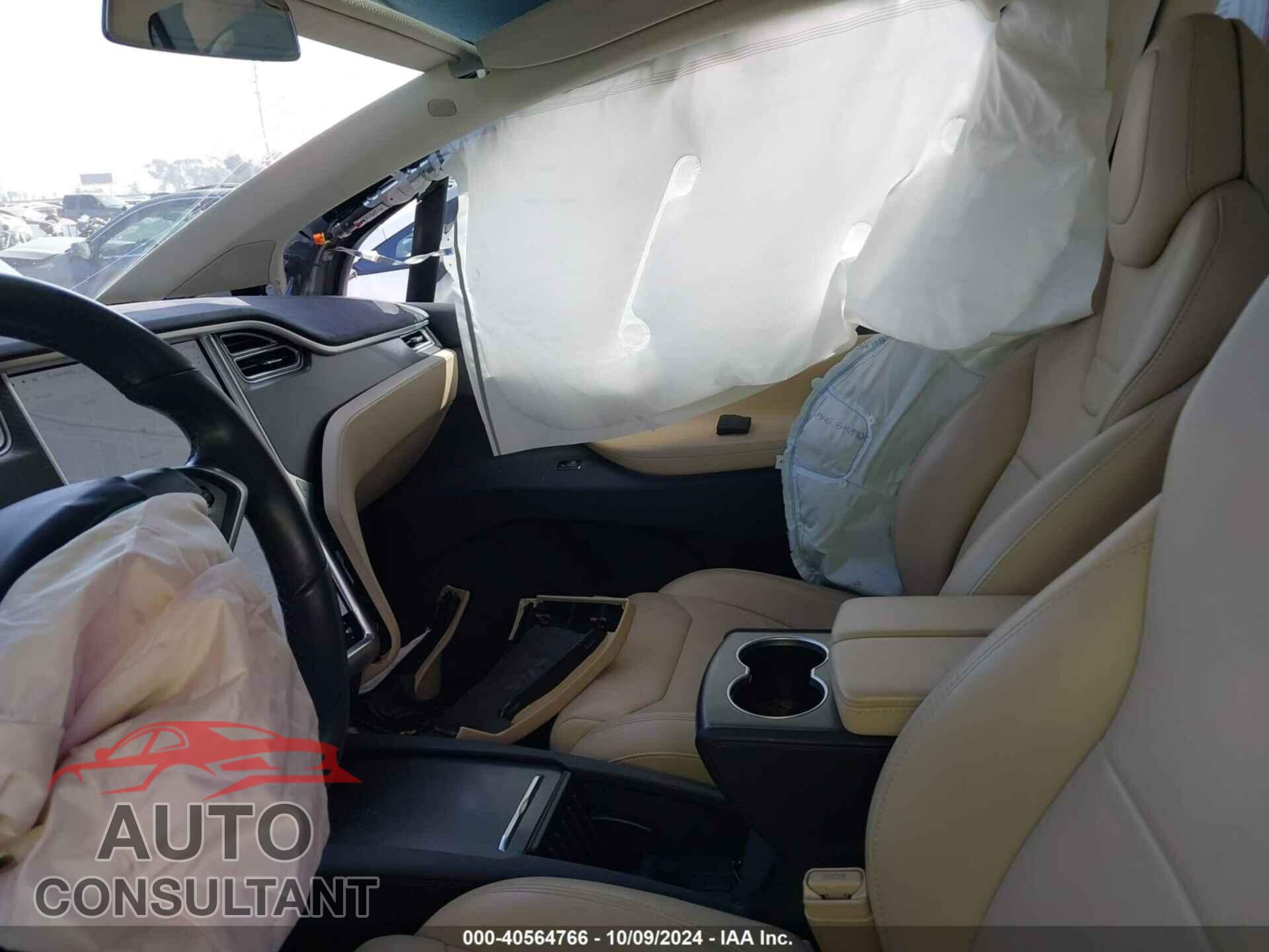 TESLA MODEL X 2017 - 5YJXCAE43HF055854