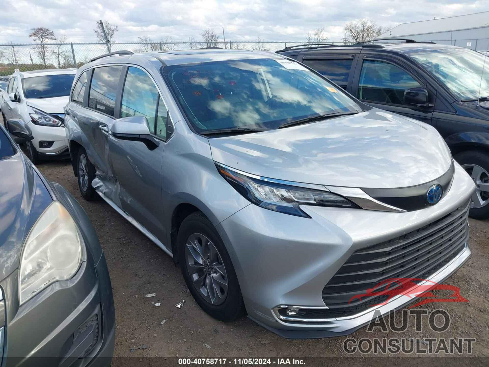 TOYOTA SIENNA 2023 - 5TDYRKEC4PS154578