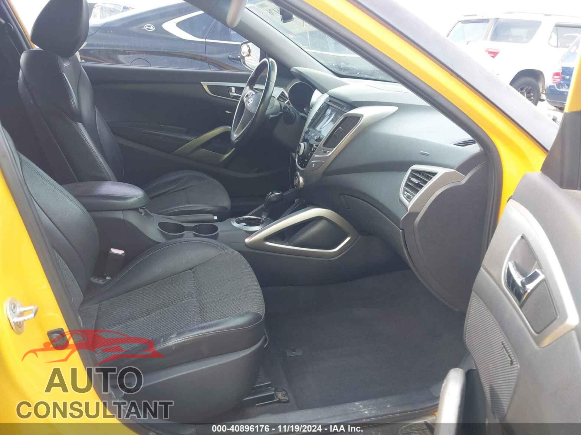 HYUNDAI VELOSTER 2013 - KMHTC6AD5DU109945