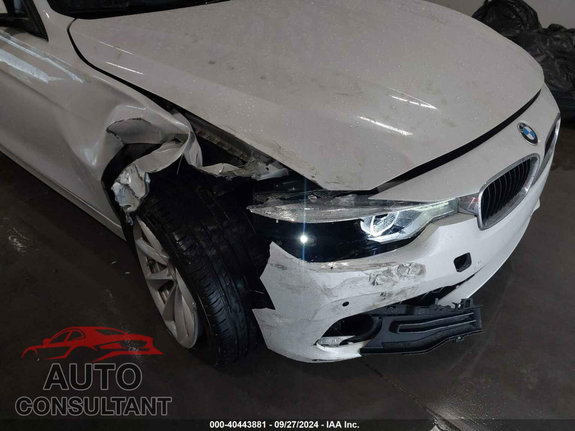 BMW 320 2018 - WBA8A3C57JA492155