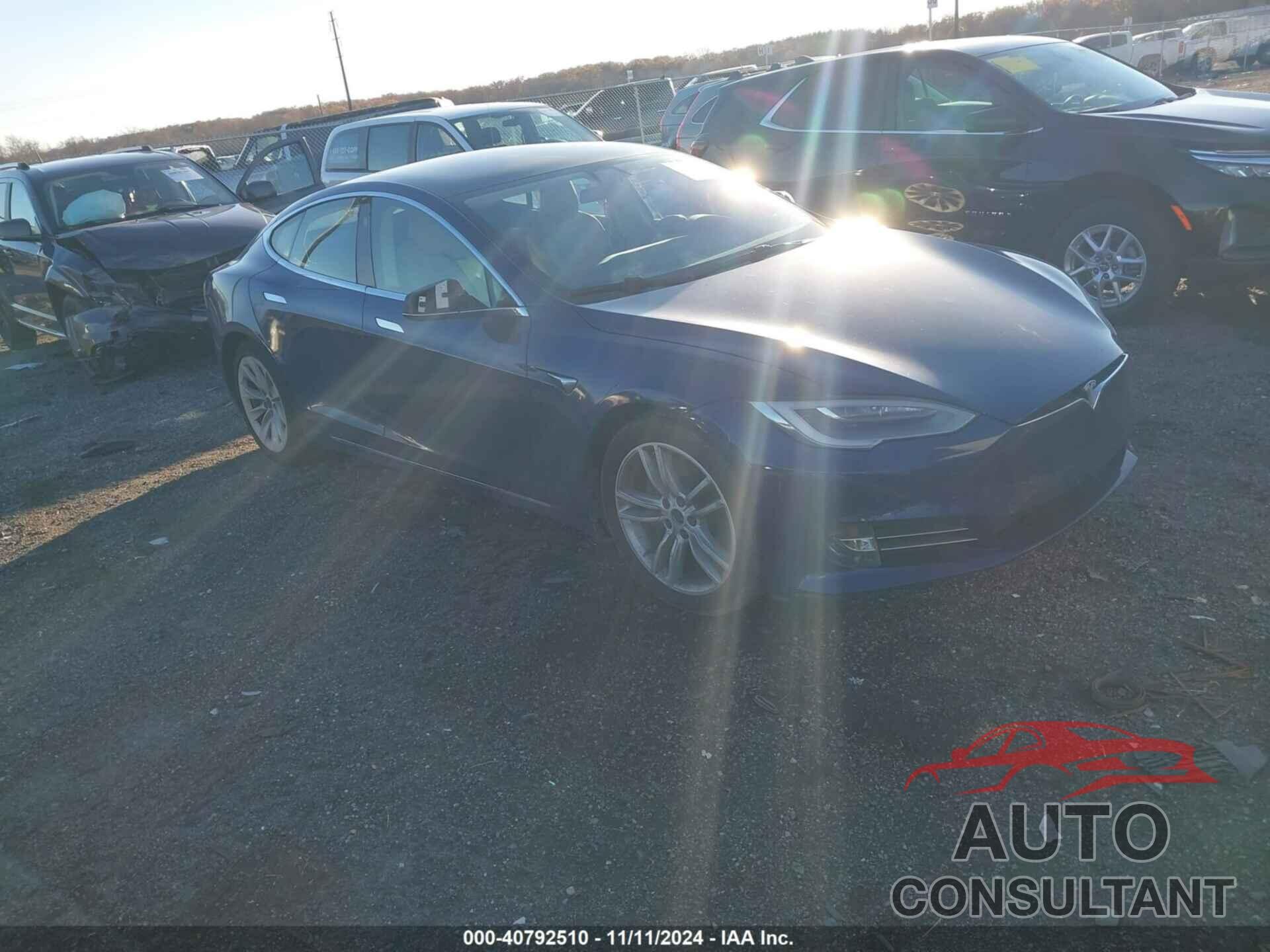 TESLA MODEL S 2017 - 5YJSA1E26HF192396