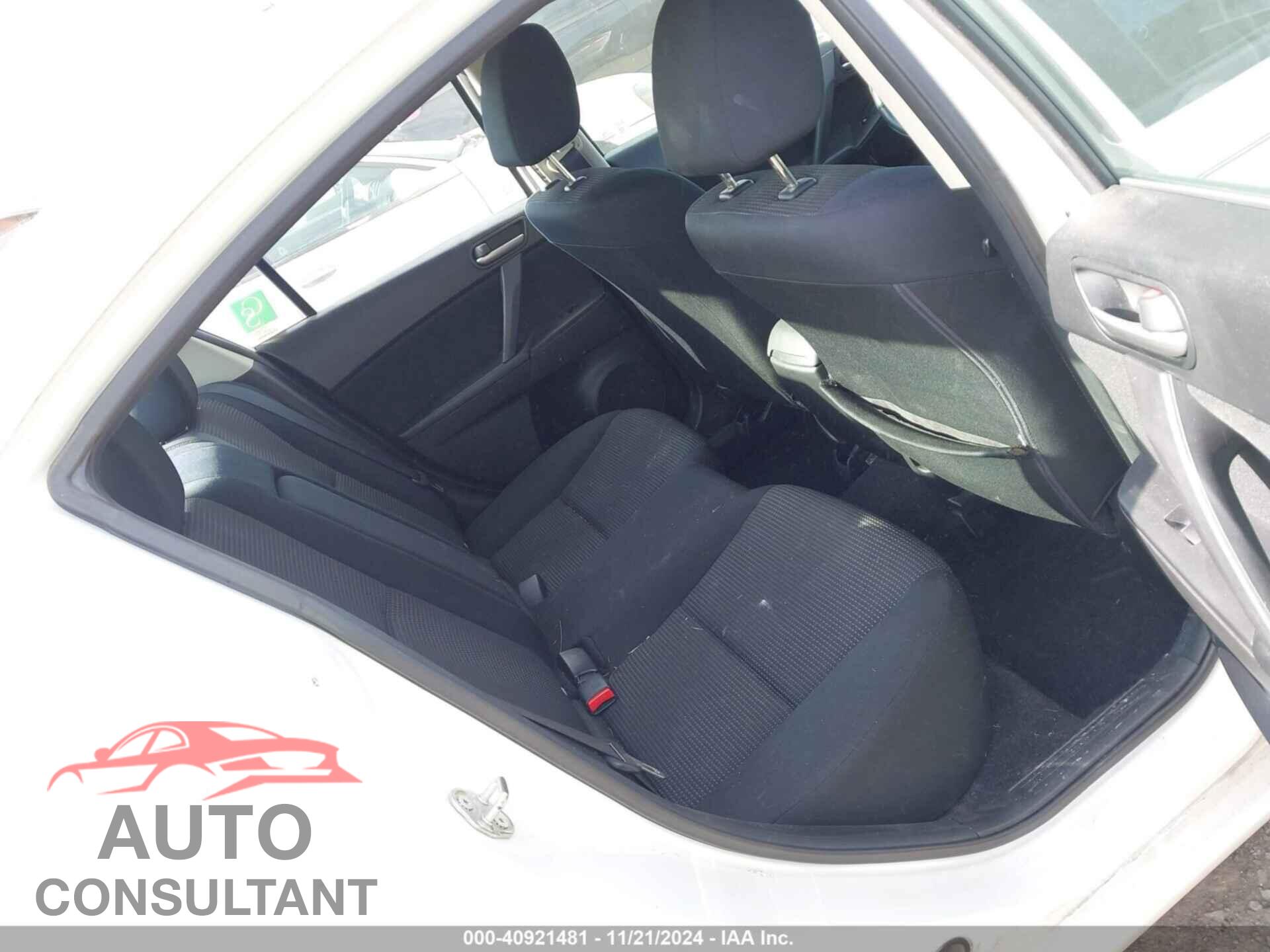MAZDA MAZDA3 2012 - JM1BL1V76C1625836