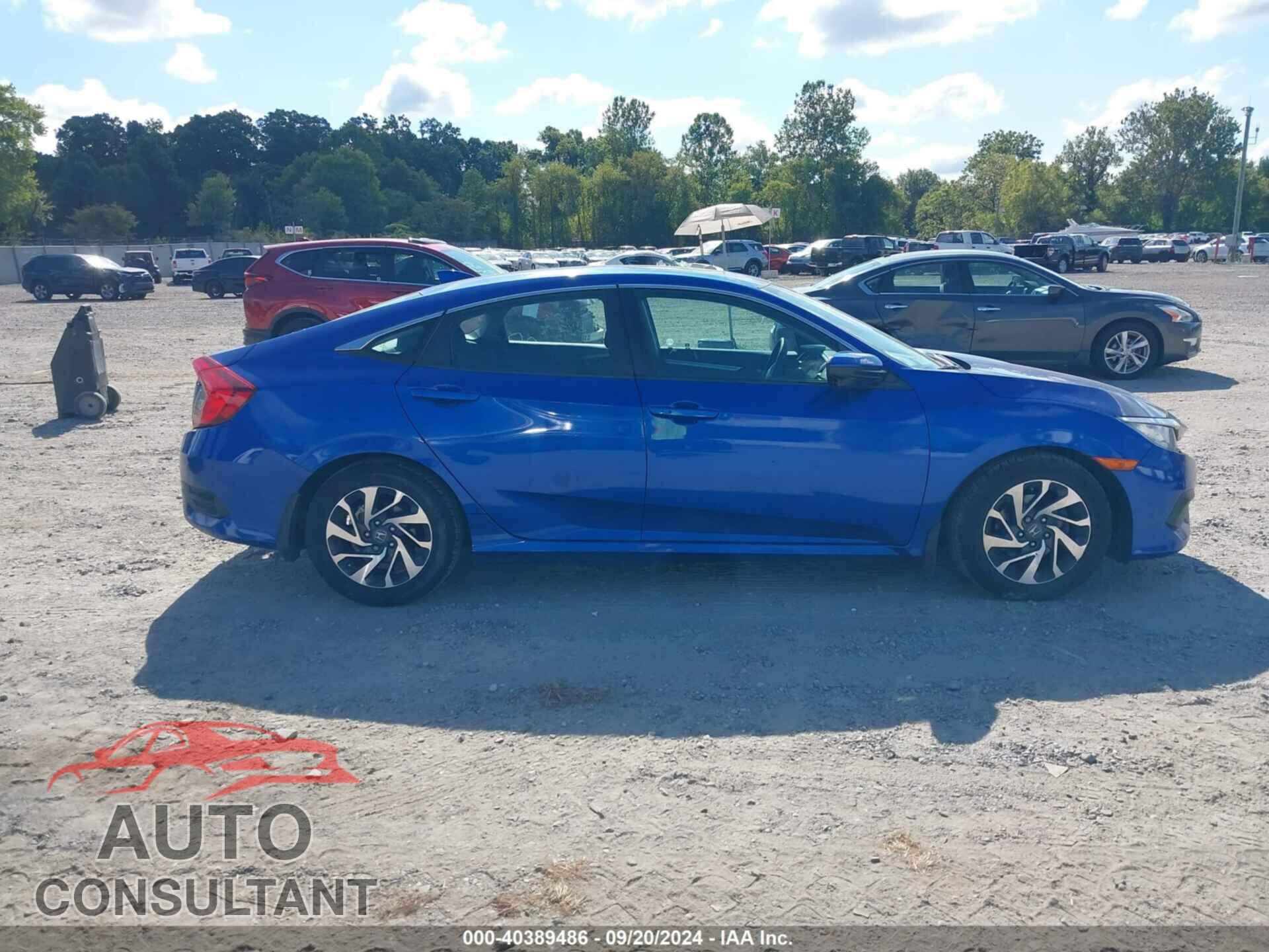 HONDA CIVIC 2017 - 2HGFC2F70HH557324