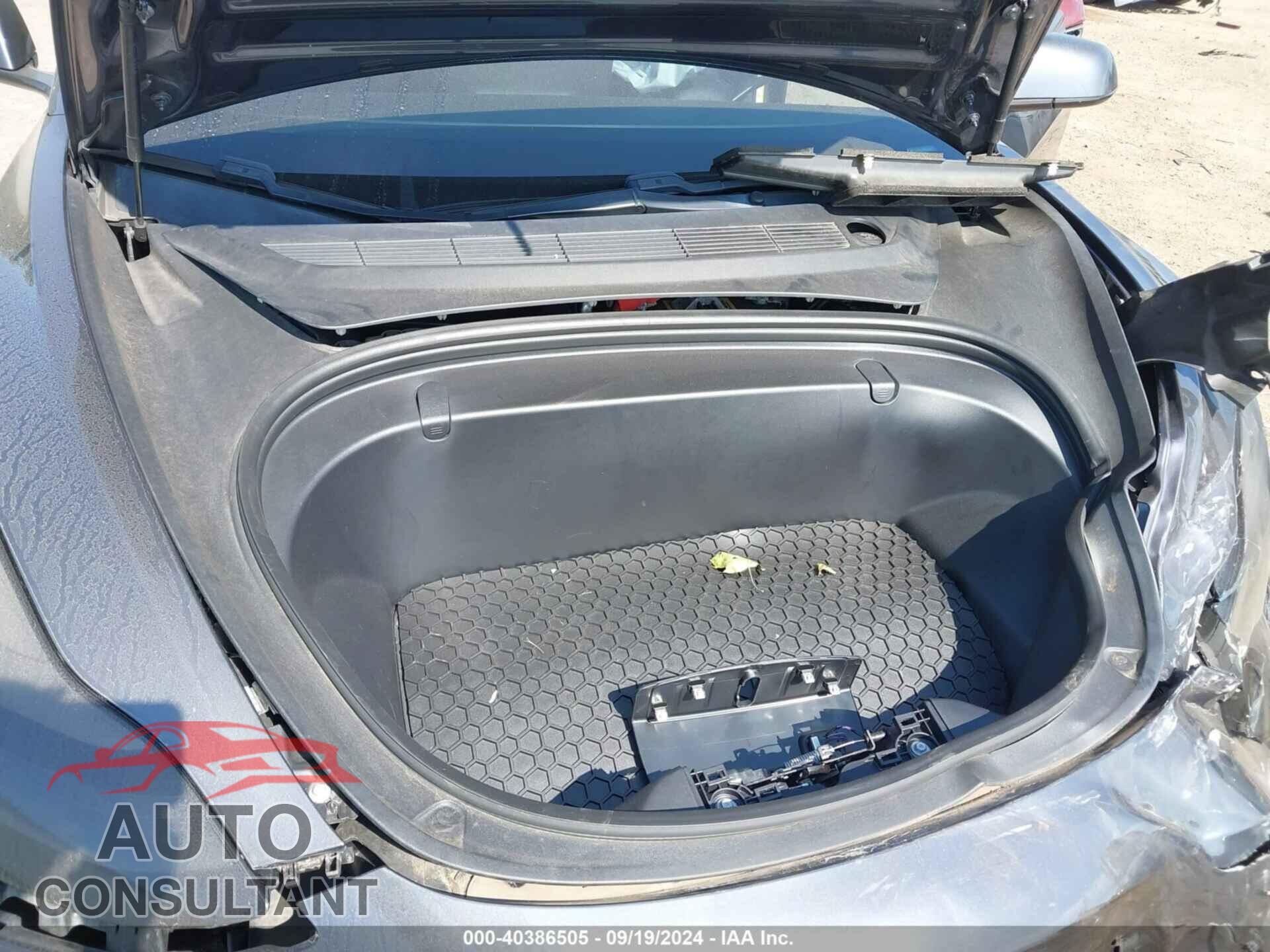 TESLA MODEL 3 2018 - 5YJ3E1EB5JF150686