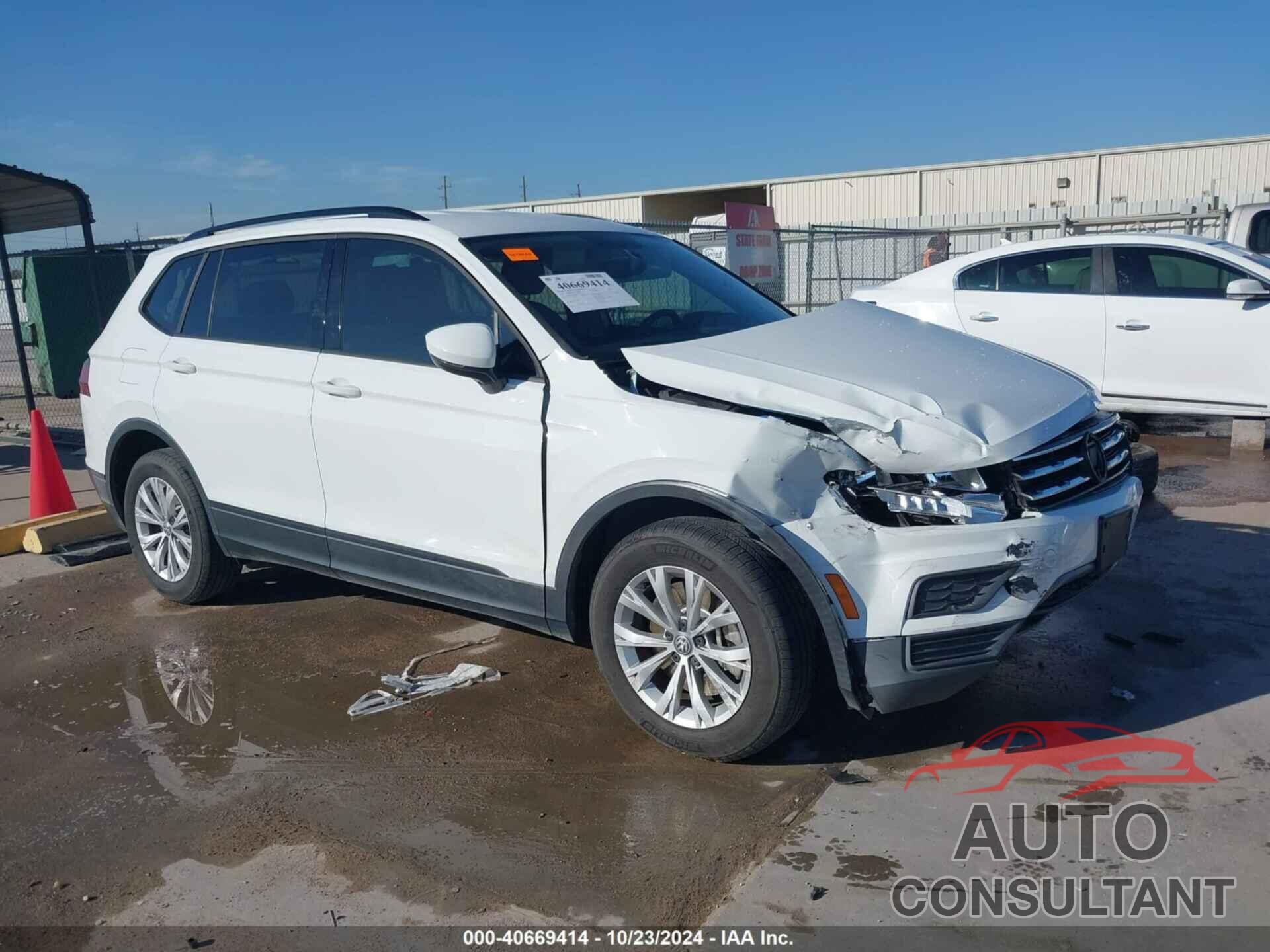 VOLKSWAGEN TIGUAN 2019 - 3VV1B7AXXKM051154