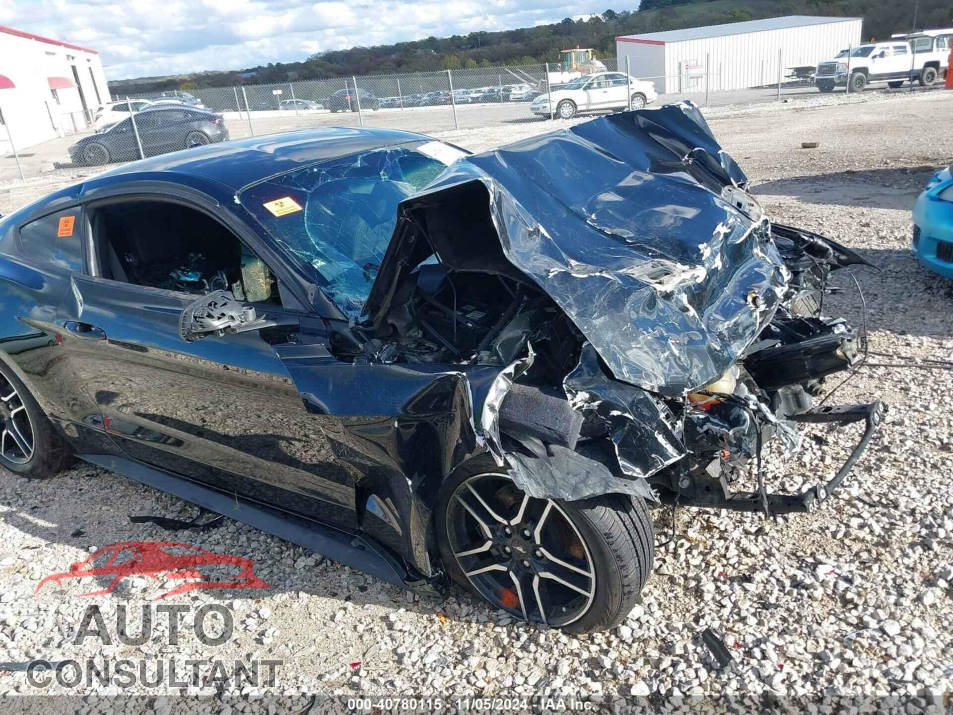 FORD MUSTANG 2018 - 1FA6P8TH7J5137355