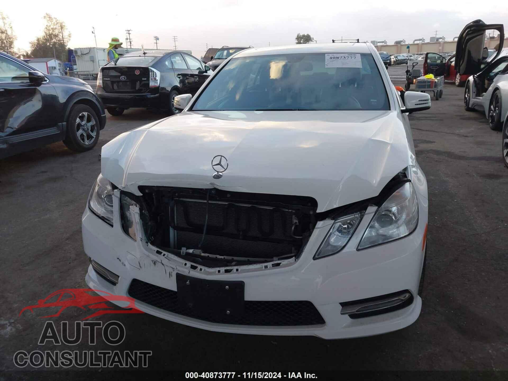 MERCEDES-BENZ E 350 2013 - WDDHF5KB1DA710432