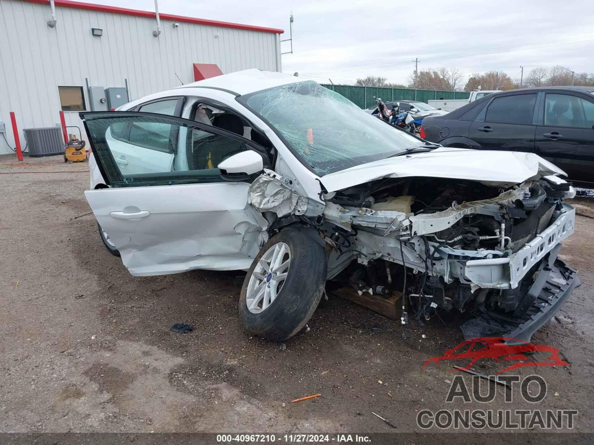 FORD FOCUS 2017 - 1FADP3K21HL224102