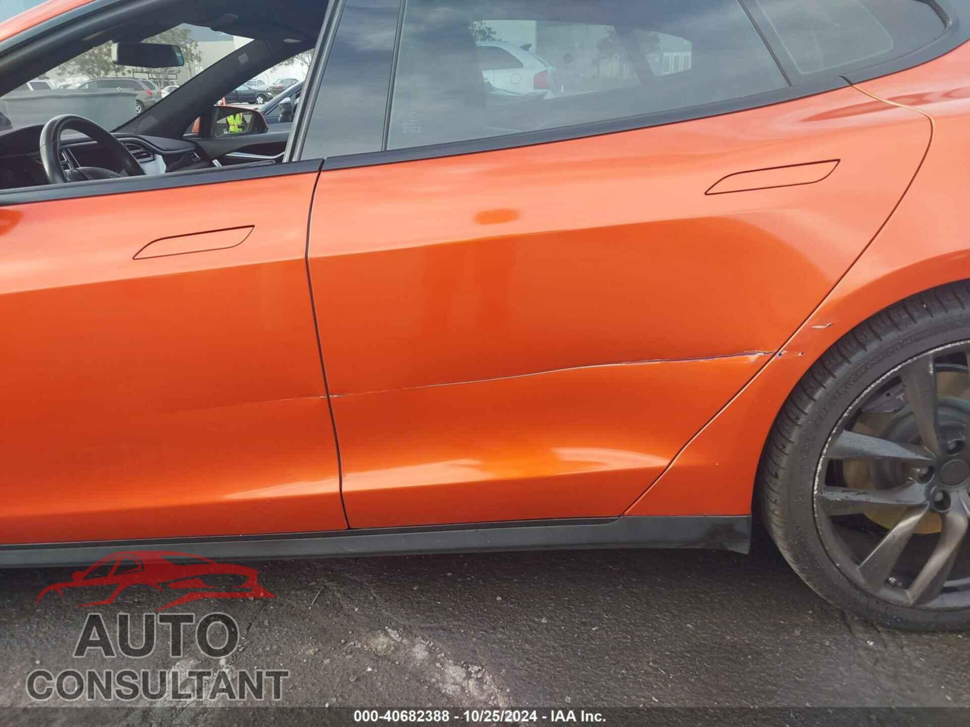 TESLA MODEL S 2015 - 5YJSA1E13FF106126