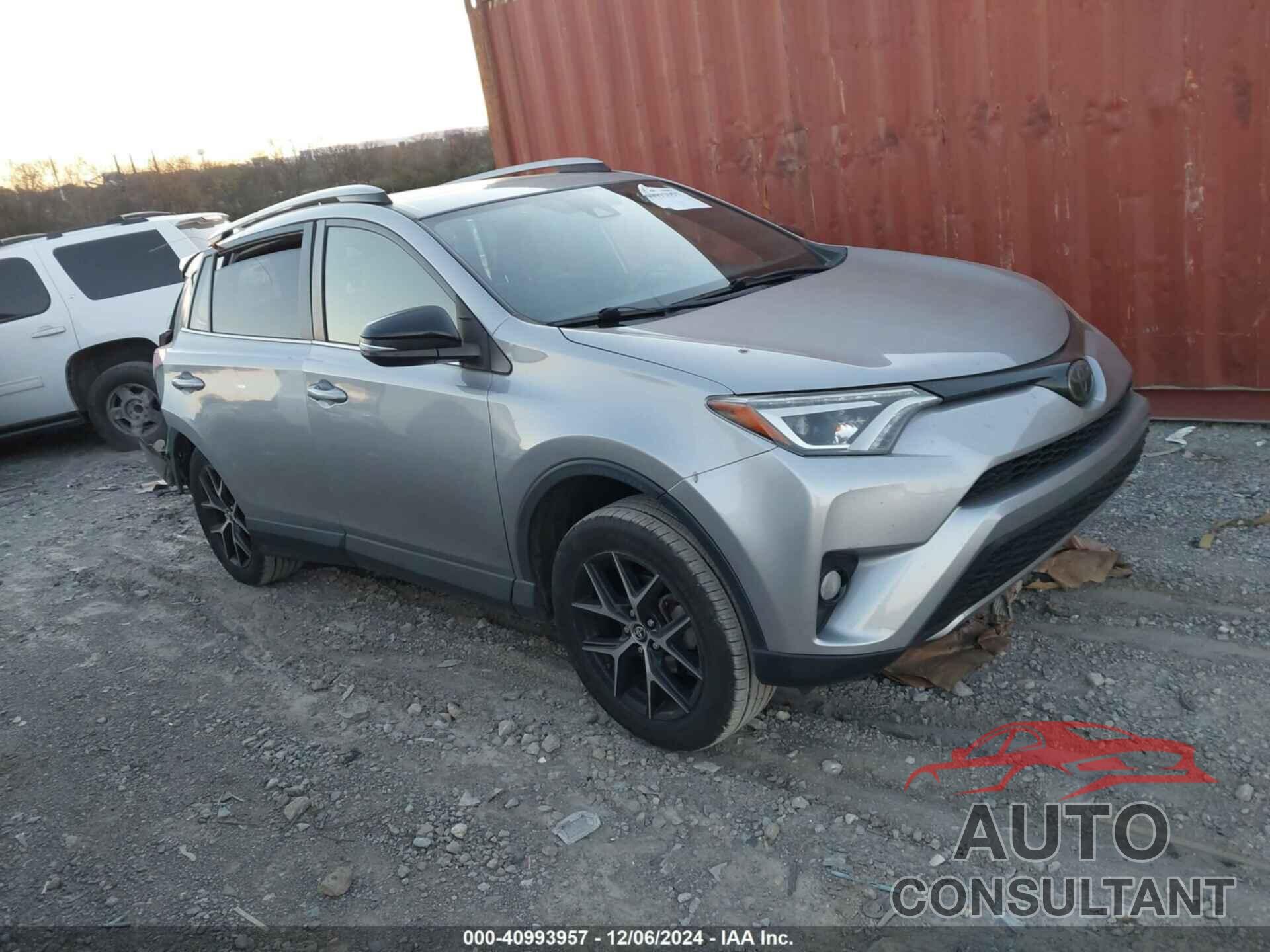 TOYOTA RAV4 2018 - JTMNFREV6JD118125