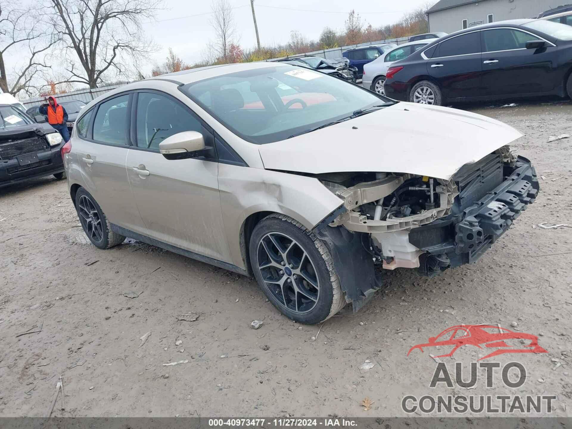 FORD FOCUS 2017 - 1FADP3M29HL213779