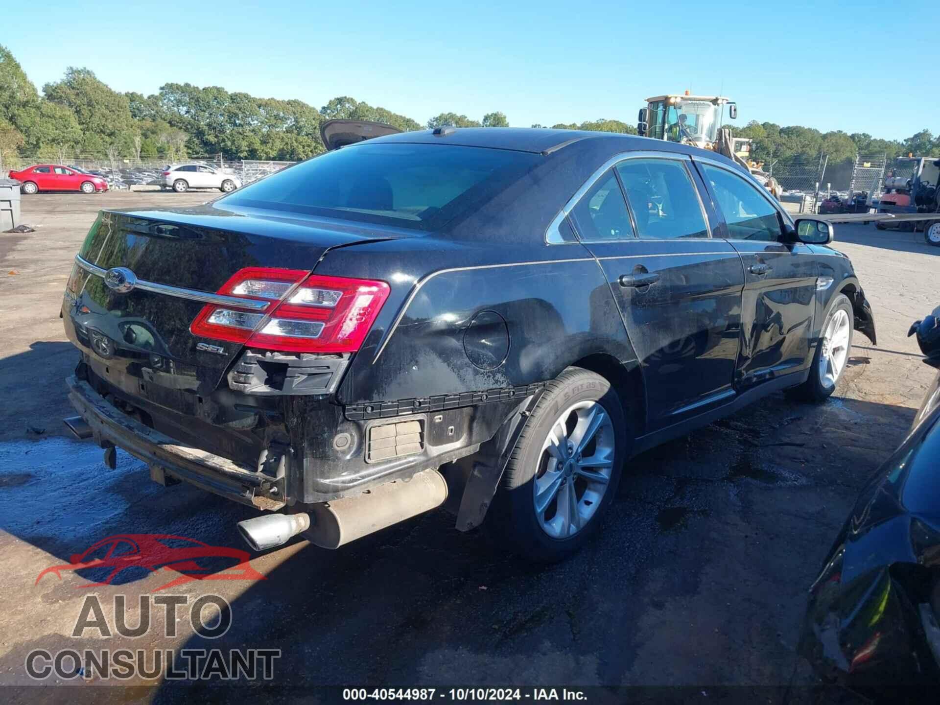 FORD TAURUS 2016 - 1FAHP2E82GG104408