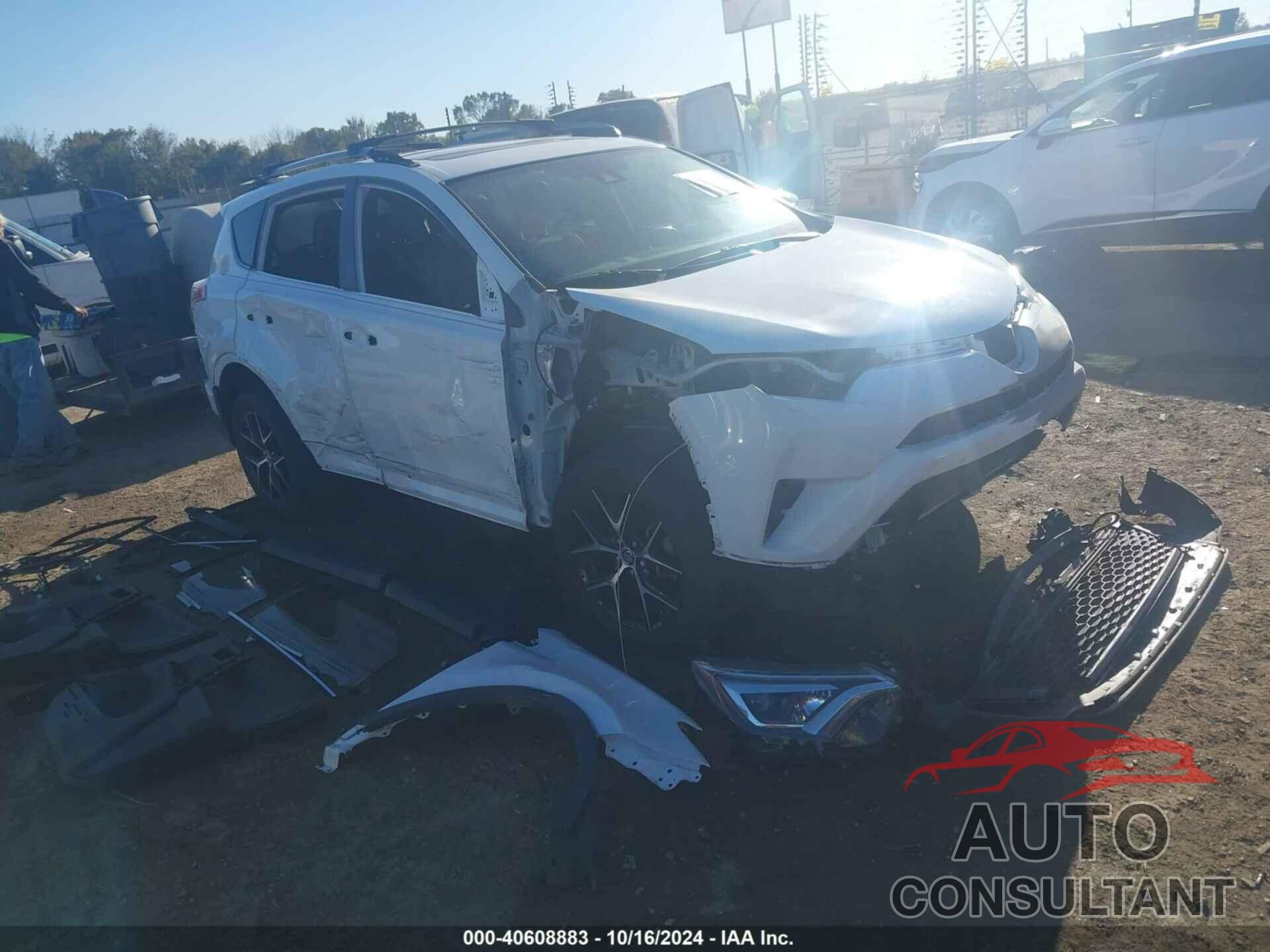 TOYOTA RAV4 2018 - JTMNFREV7JD128579