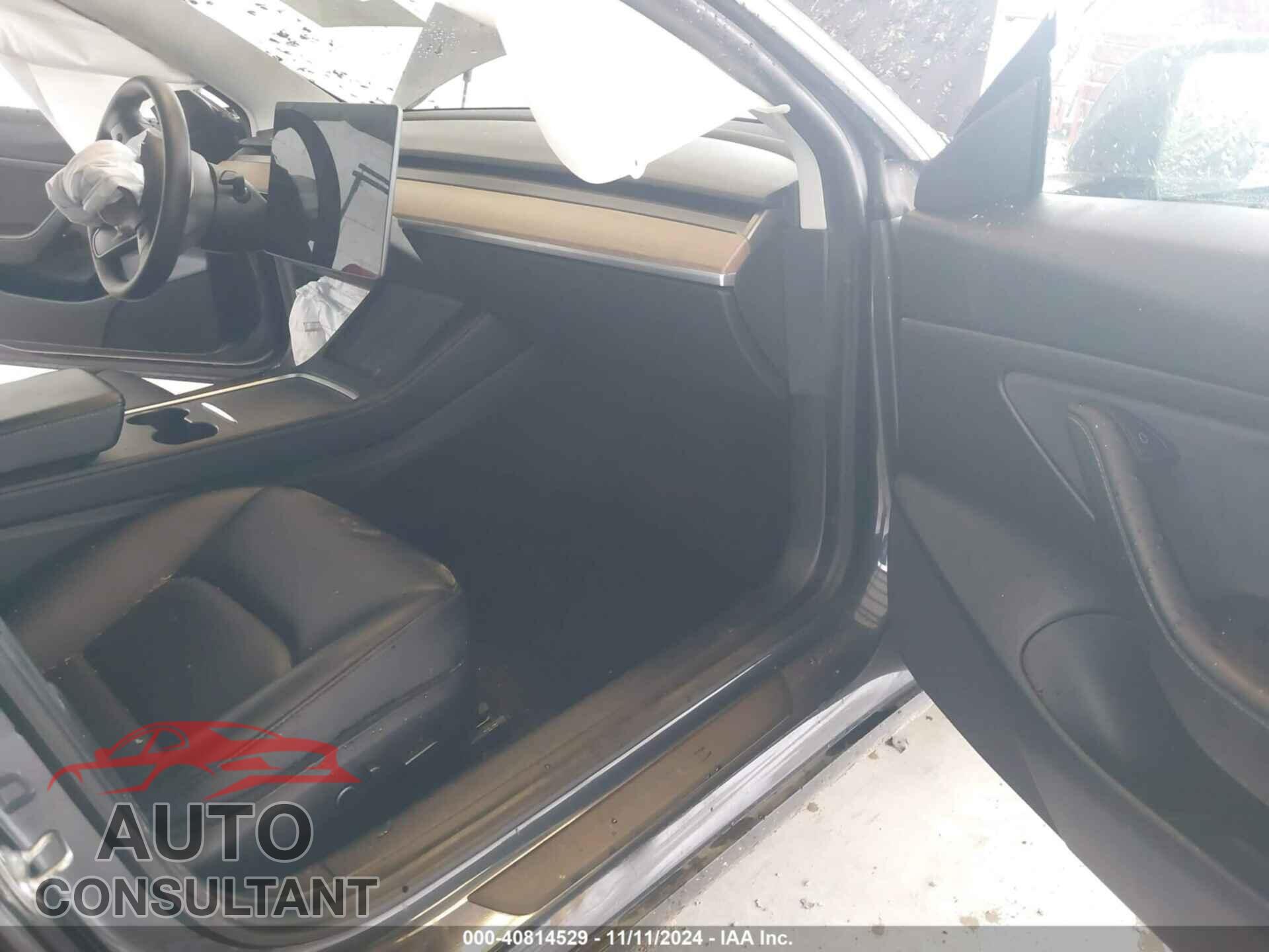 TESLA MODEL 3 2021 - 5YJ3E1EA8MF873136