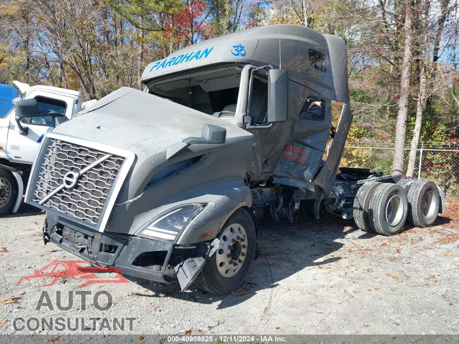 VOLVO VNL 2020 - 4V4NC9EH2LN242509