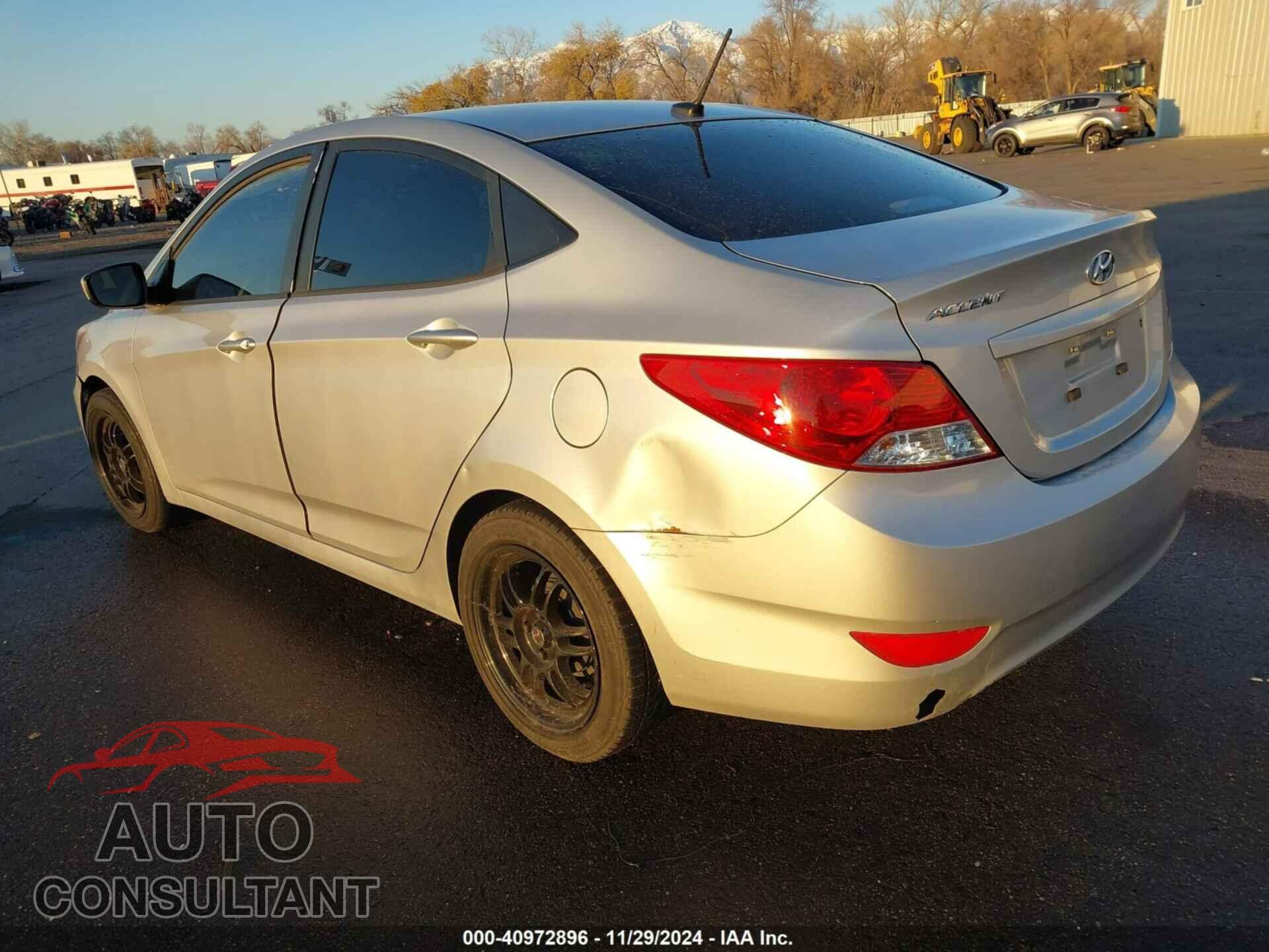 HYUNDAI ACCENT 2013 - KMHCT4AE7DU293752