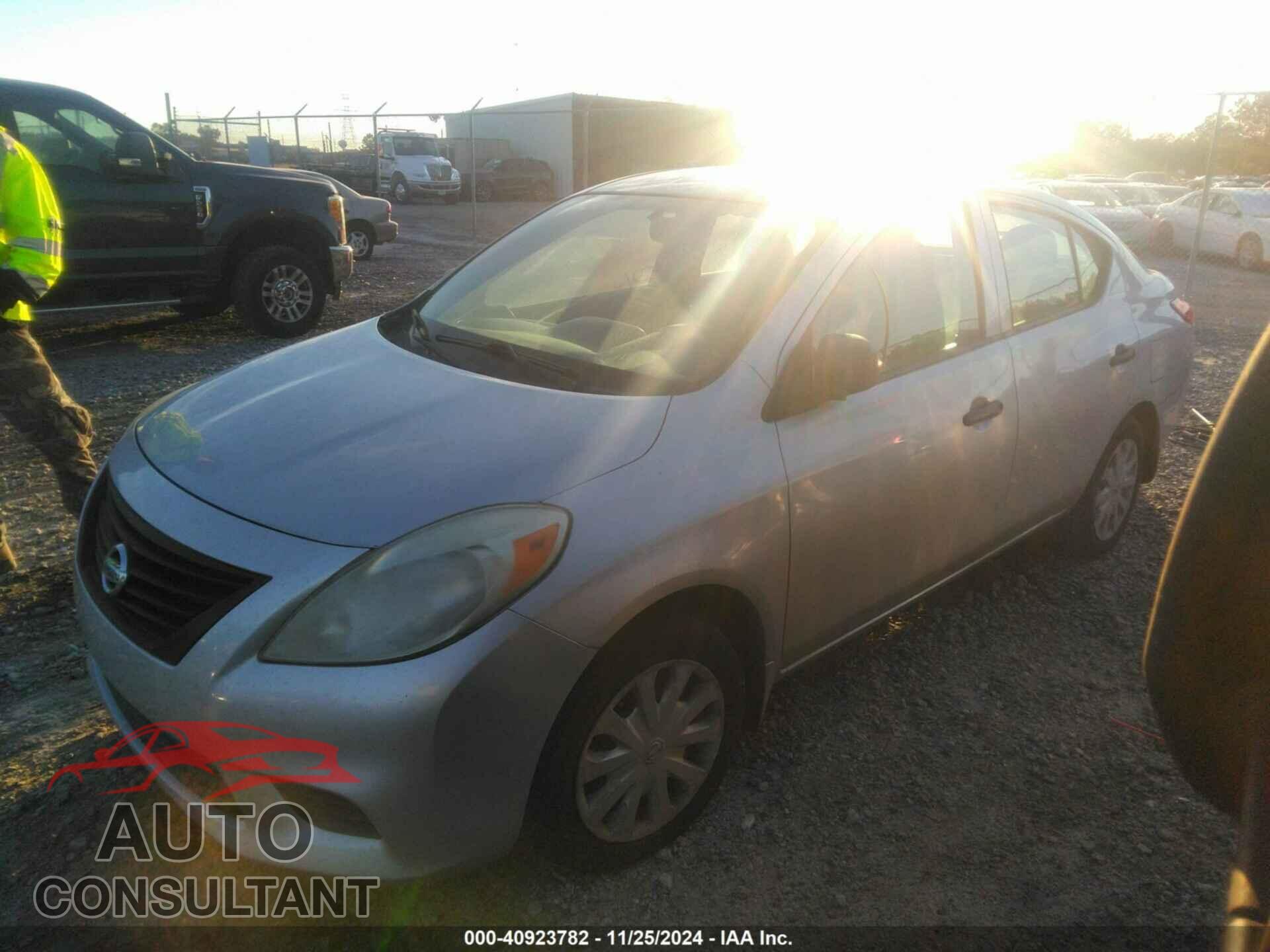 NISSAN VERSA 2012 - 3N1CN7AP9CL889264