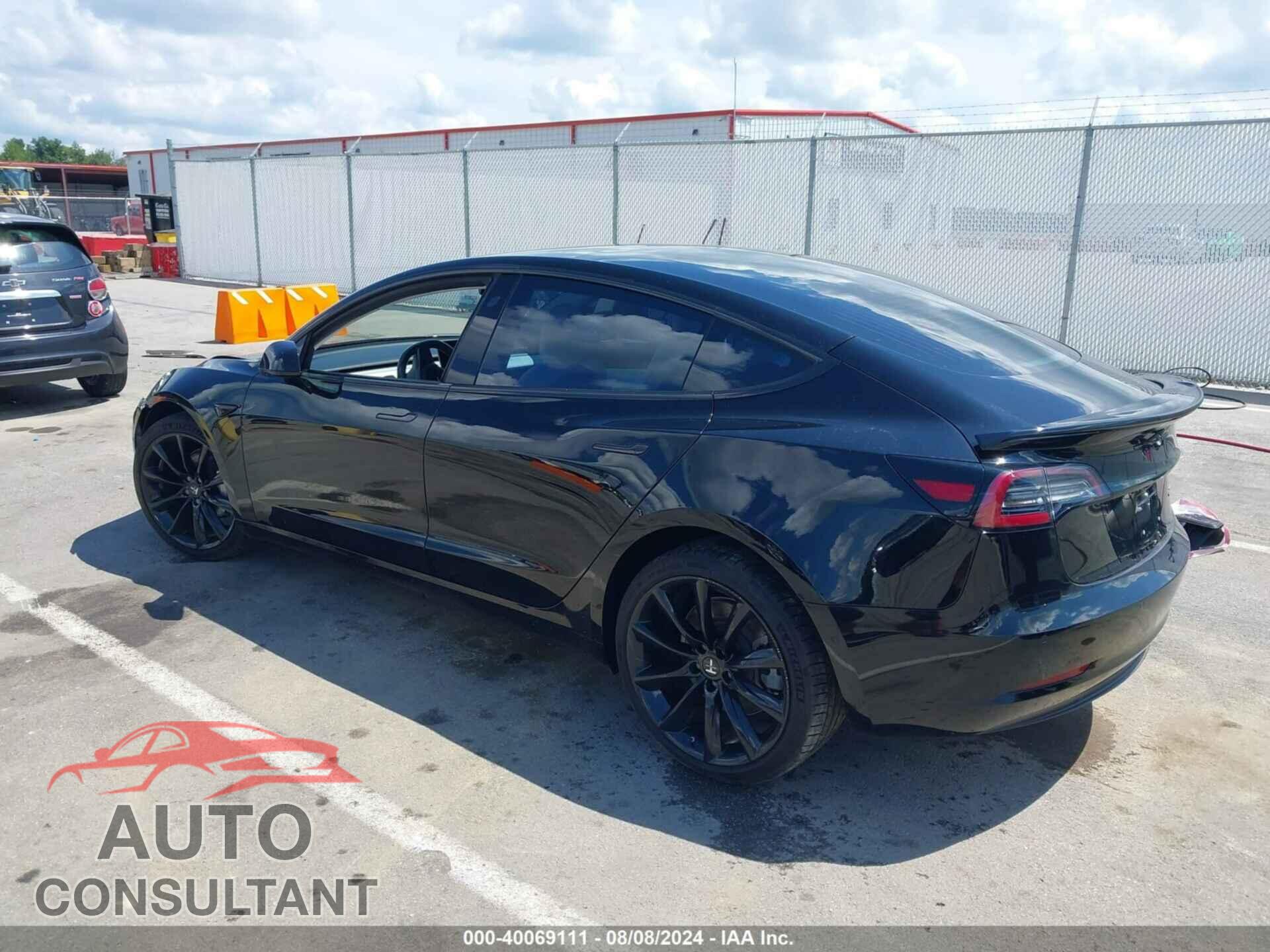 TESLA MODEL 3 2018 - 5YJ3E1EB6JF112867
