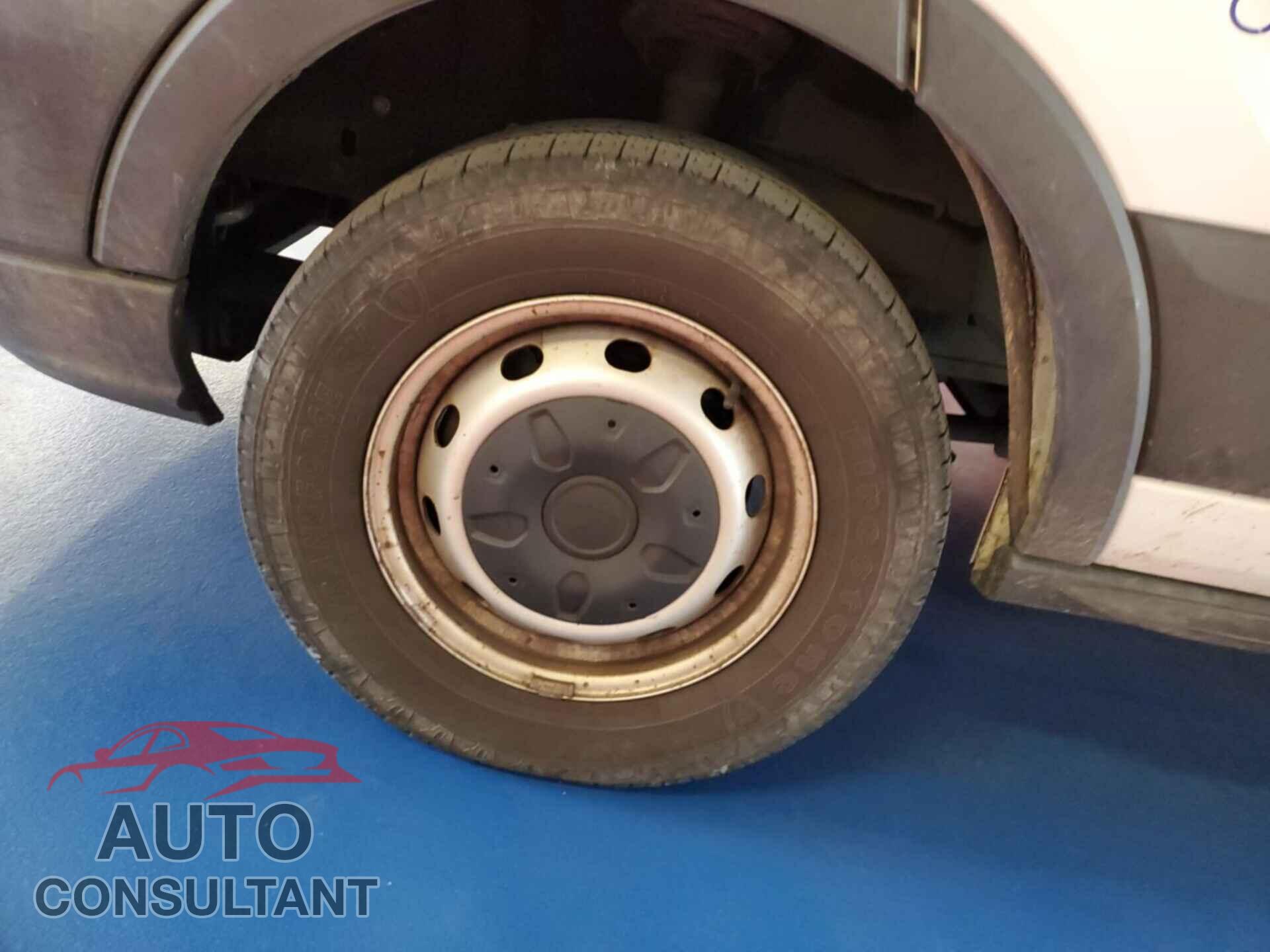 FORD TRANSIT 2019 - 1FTYR1YM5KKB72280