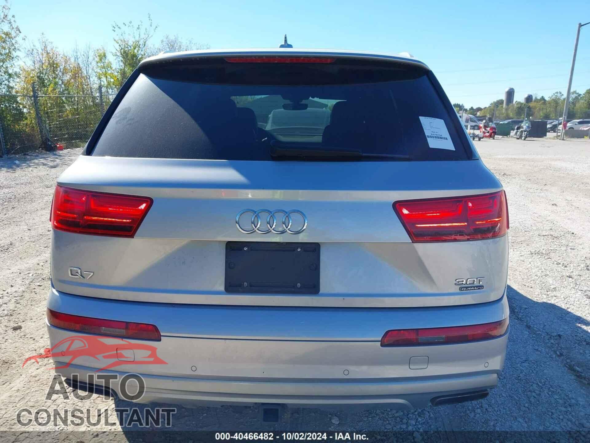 AUDI Q7 2018 - WA1LAAF79JD044121
