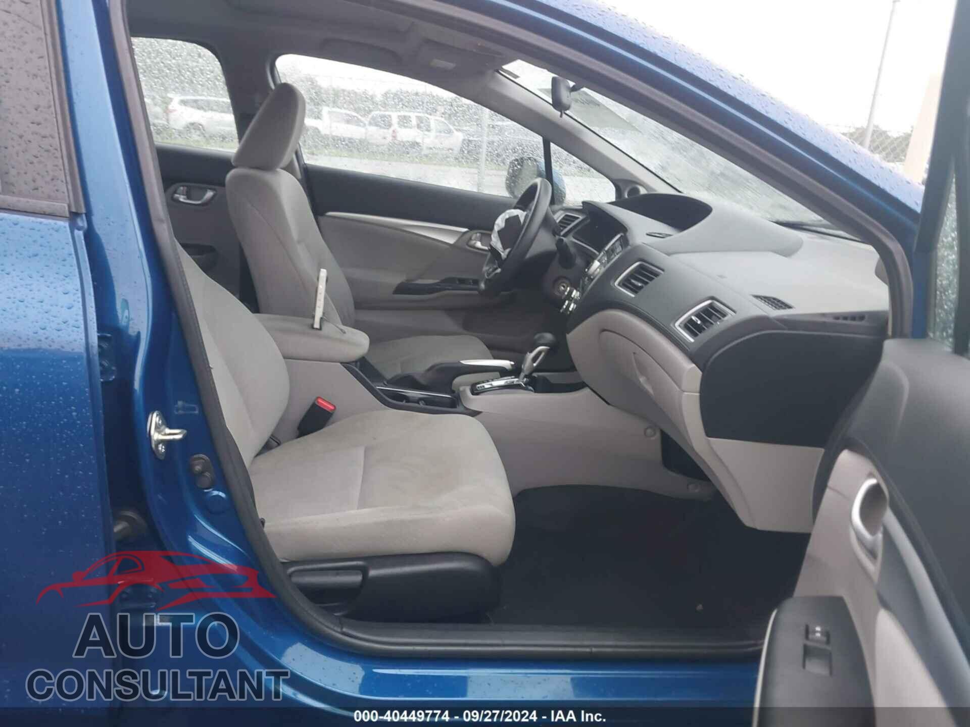 HONDA CIVIC 2013 - 19XFB2F88DE078178