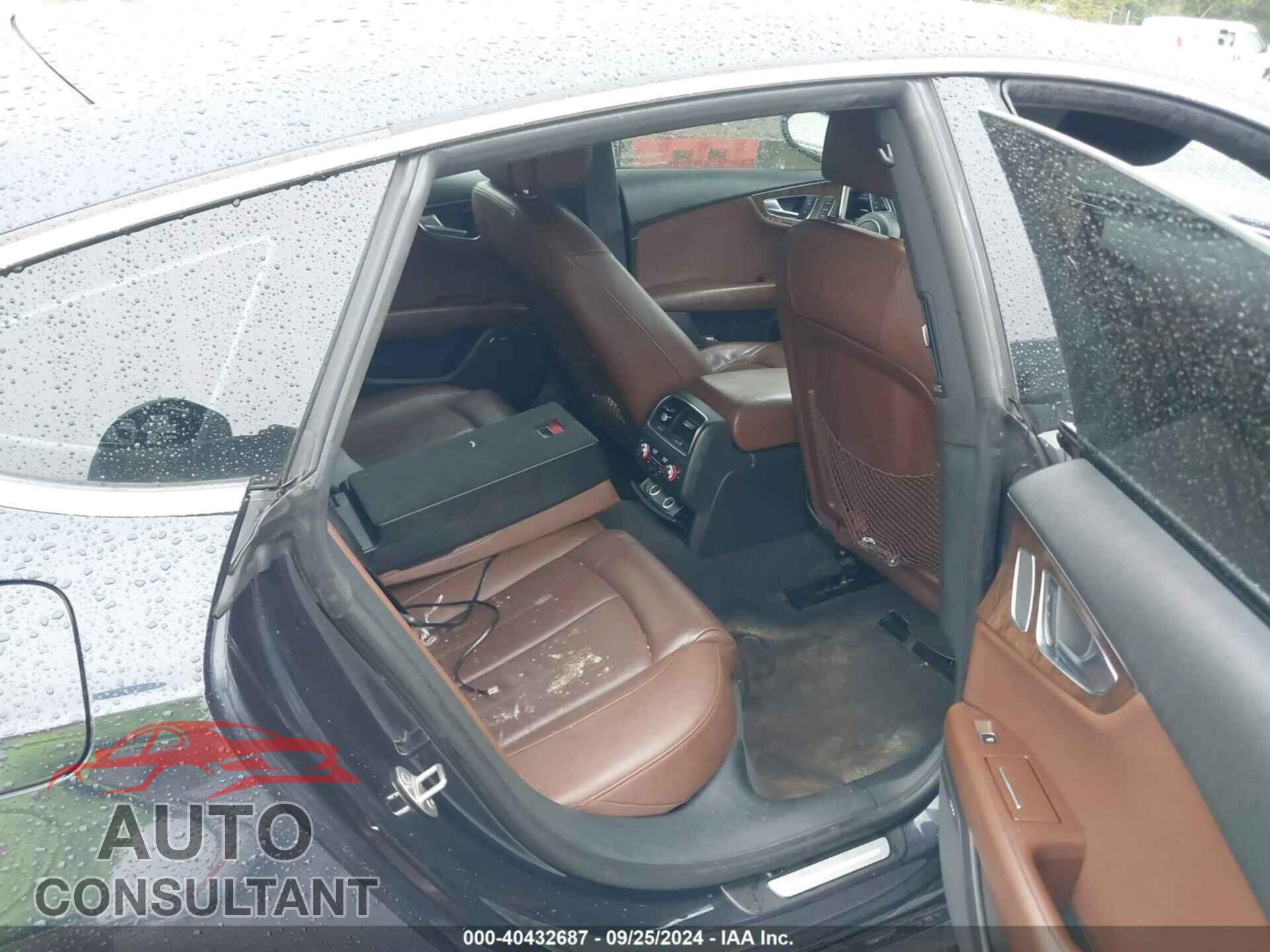 AUDI A7 2016 - WAUWGAFC8GN005387