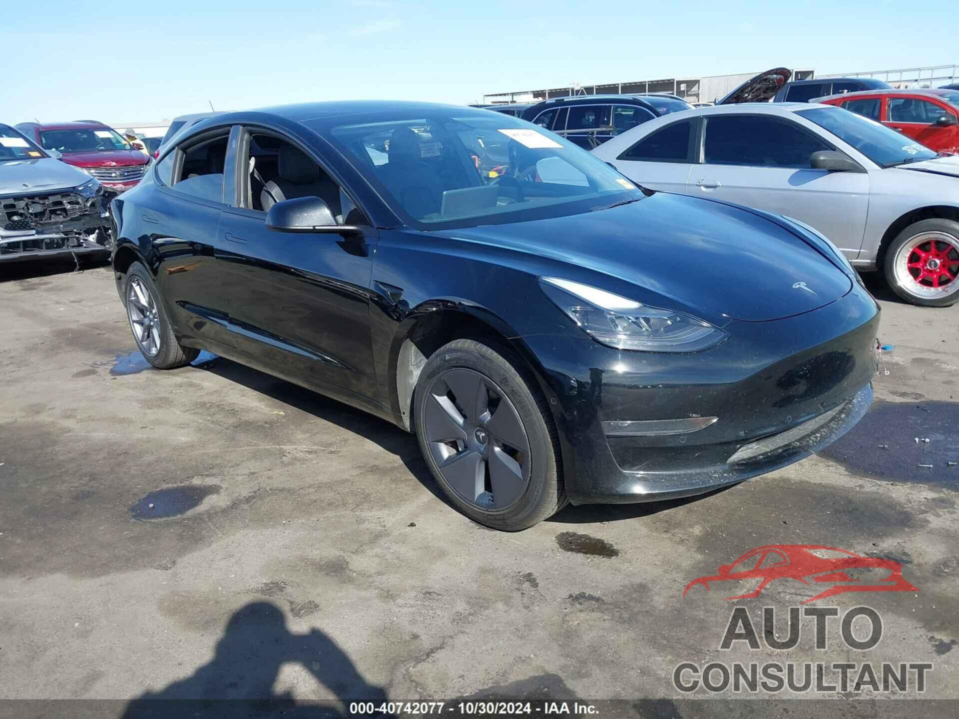 TESLA MODEL 3 2022 - 5YJ3E1EA6NF352191