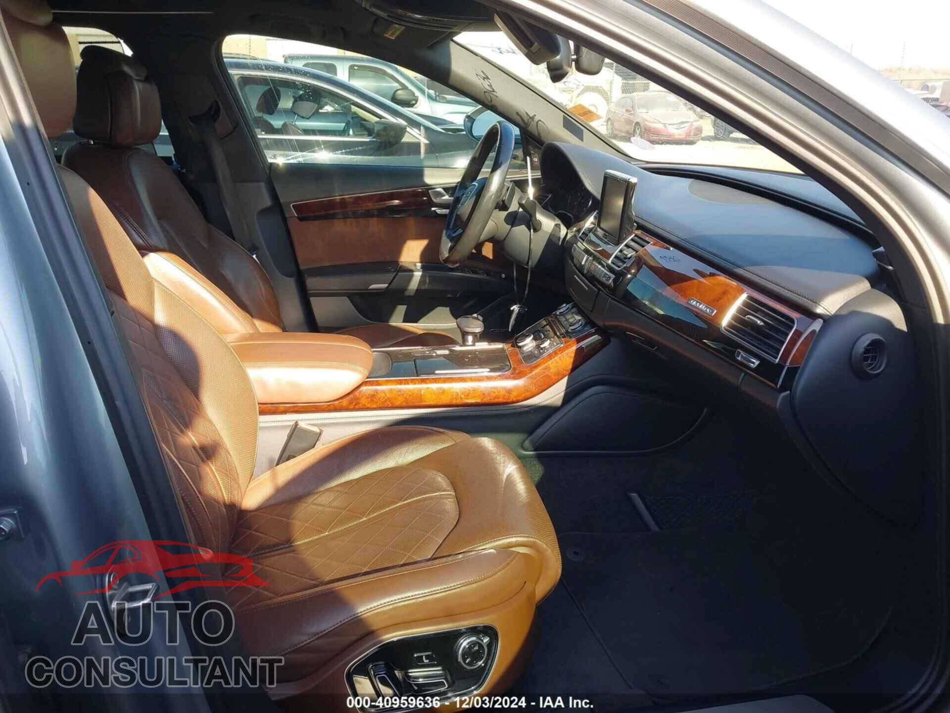 AUDI A8 L 2013 - WAURGAFD3DN004164