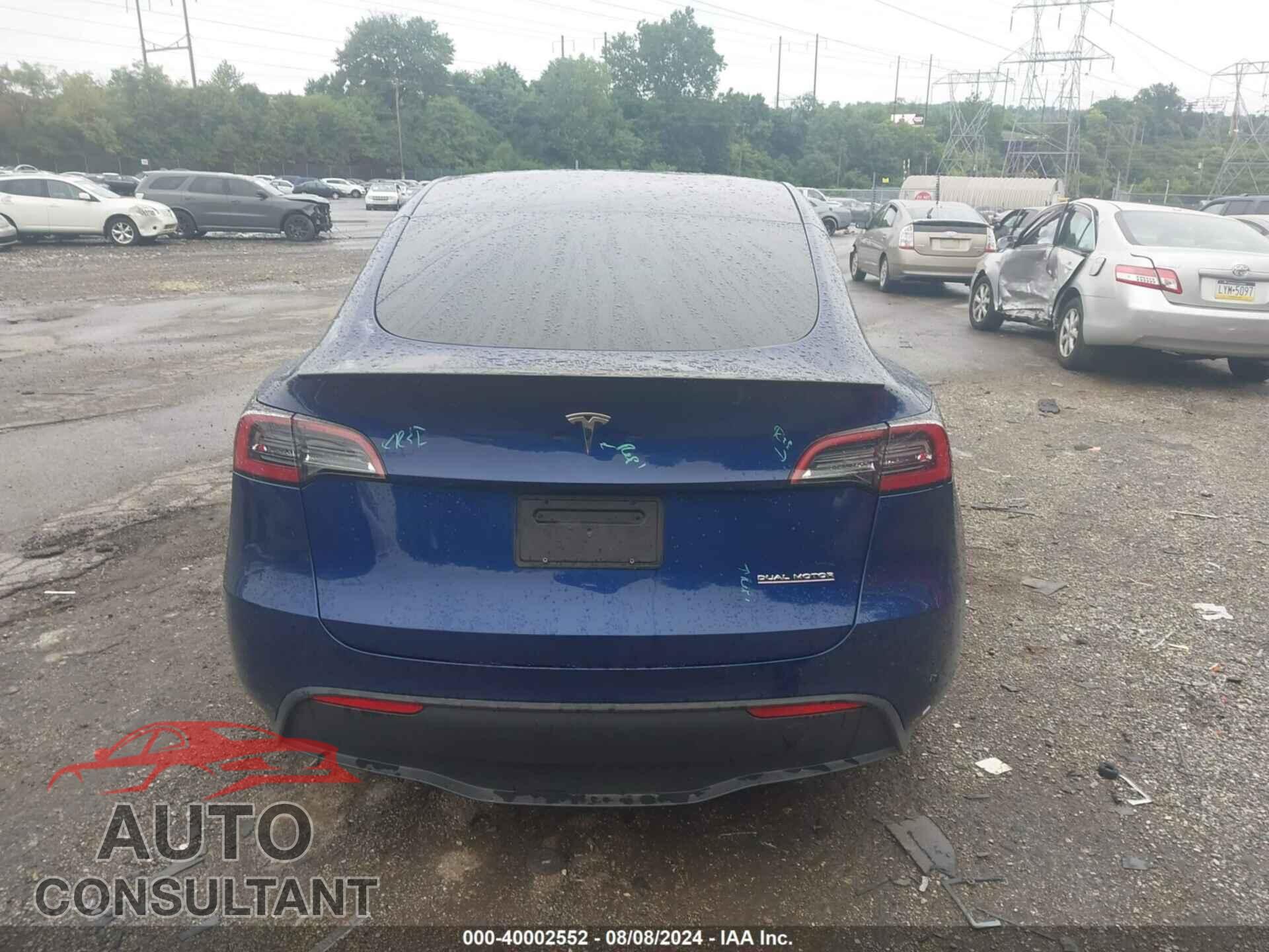TESLA MODEL Y 2023 - 7SAYGDEF1PF707092