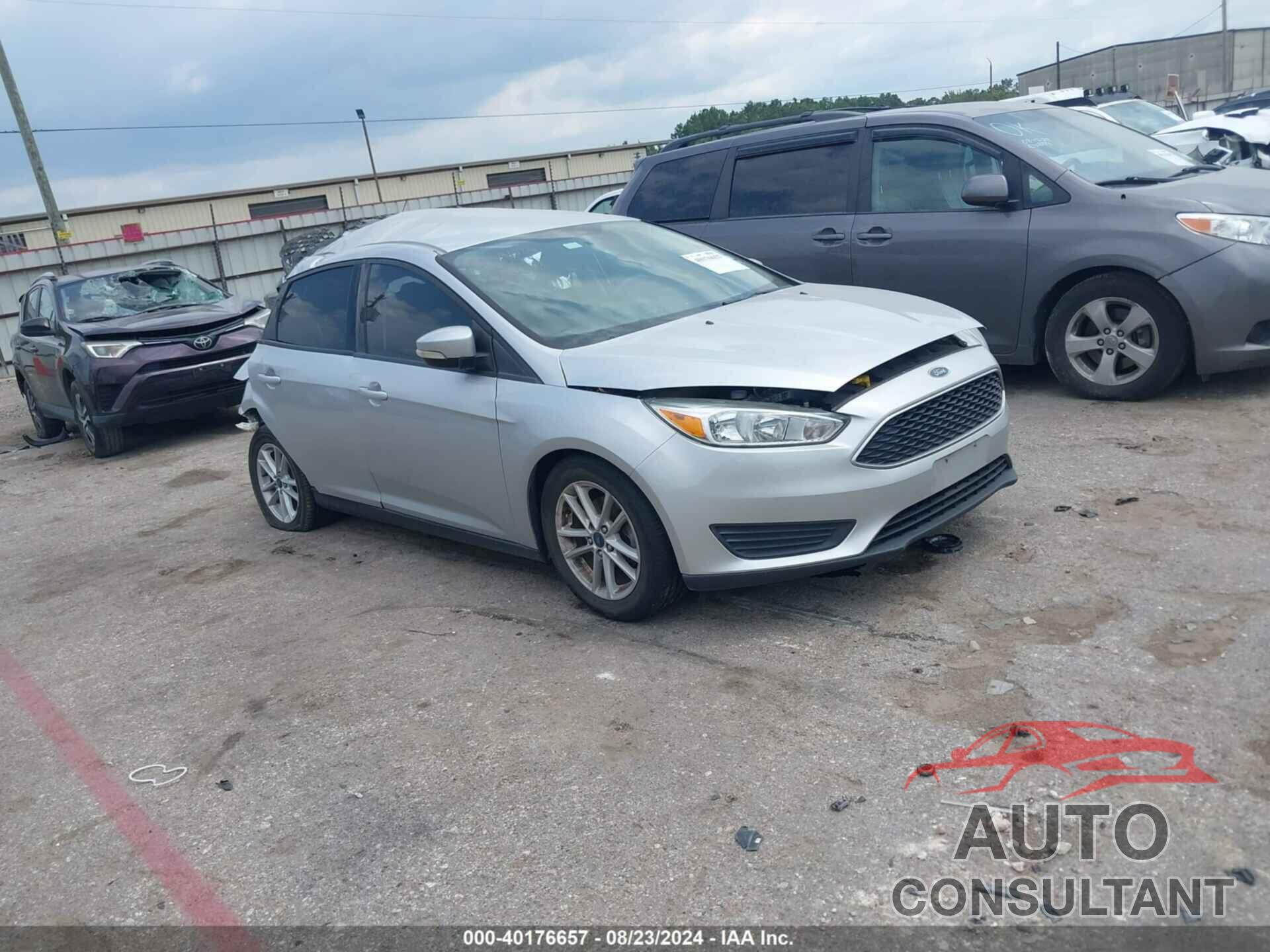 FORD FOCUS 2017 - 1FADP3K21HL244317