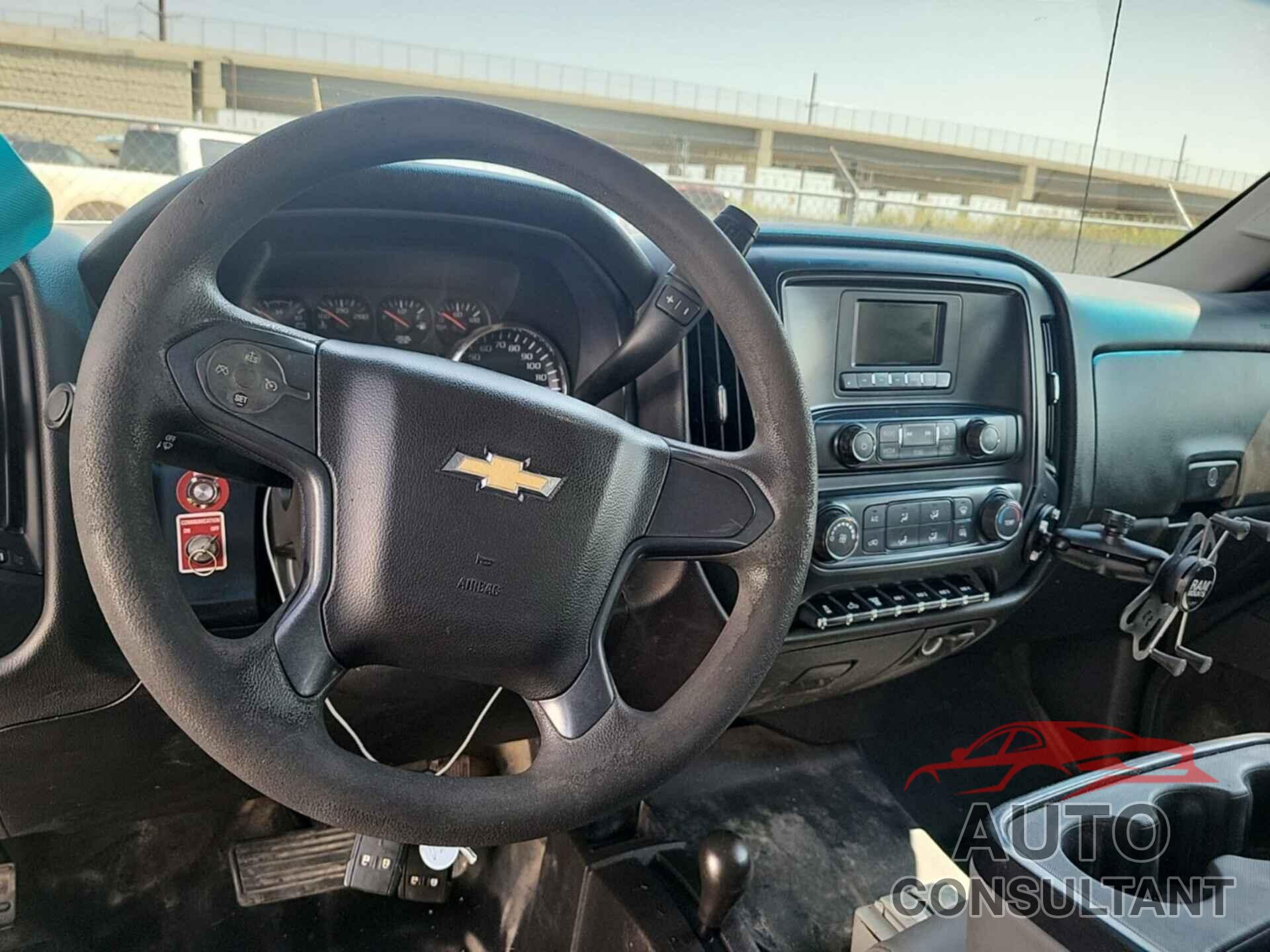 CHEVROLET SILVERADO 2017 - 1GC4KYEY3HF236286