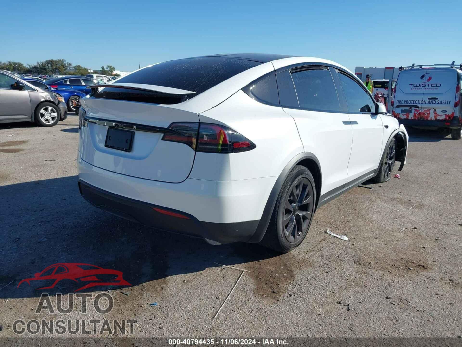 TESLA MODEL X 2024 - 7SAXCBE5XRF442615