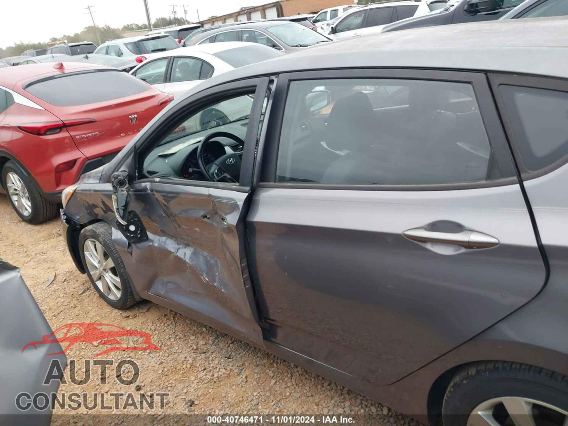 HYUNDAI ACCENT 2013 - KMHCU5AE6DU129119